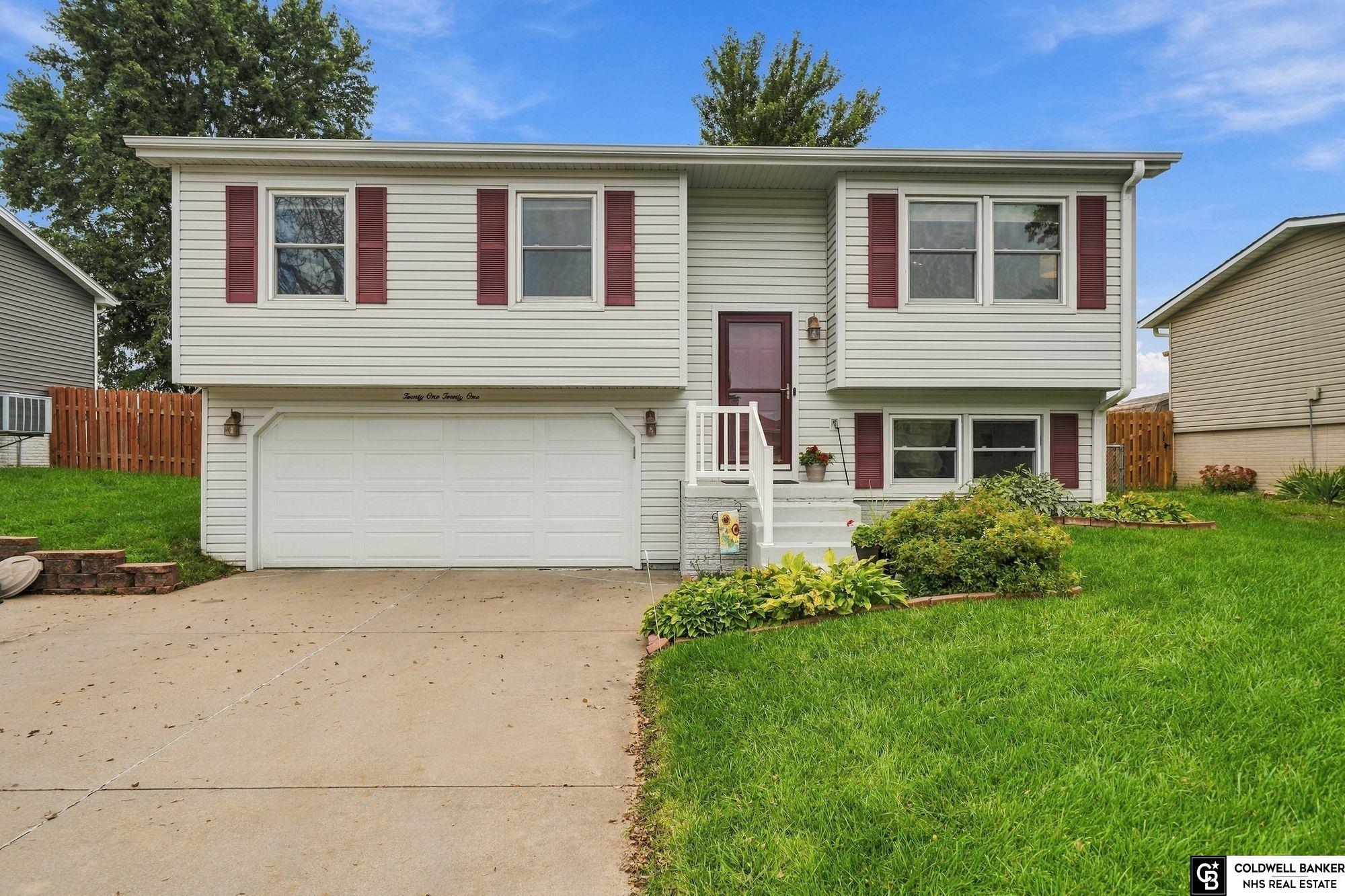 2121 W Sandpiper Lane — photo