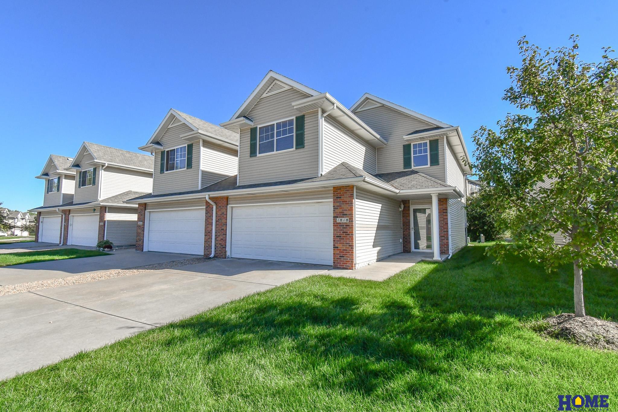 1818 Sawyer Street — photo