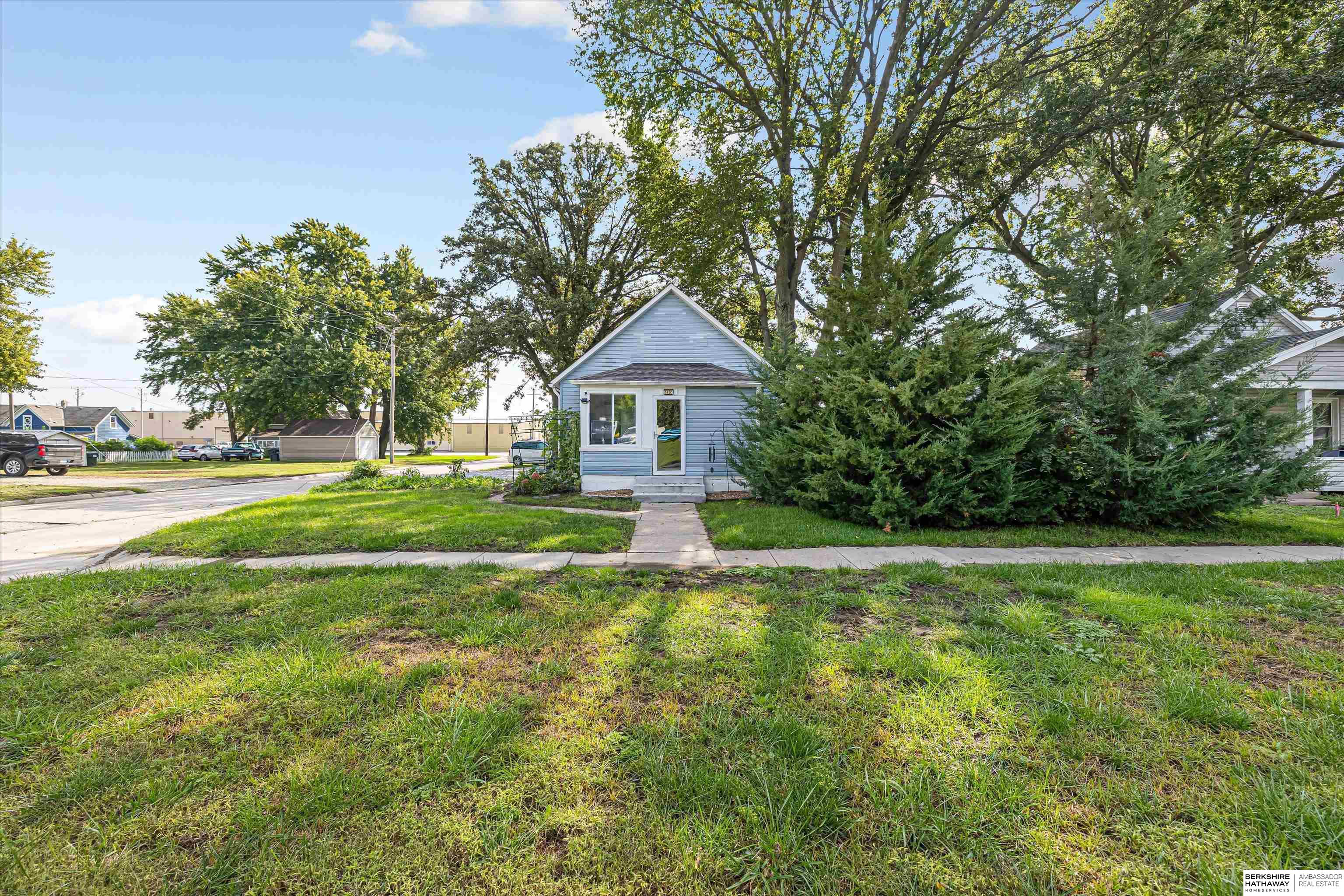 1401 Nebraska Street — photo
