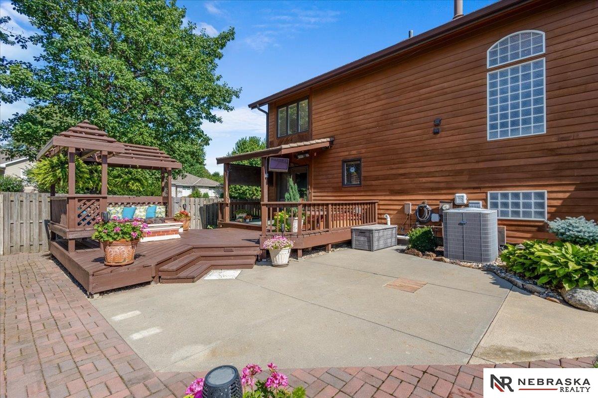 12357 Seward Street — photo