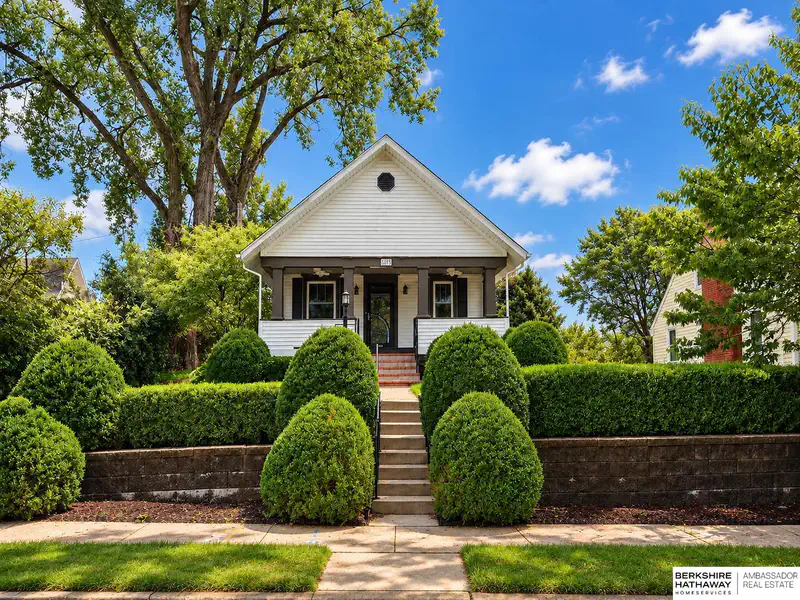 6015 Hickory Street — photo