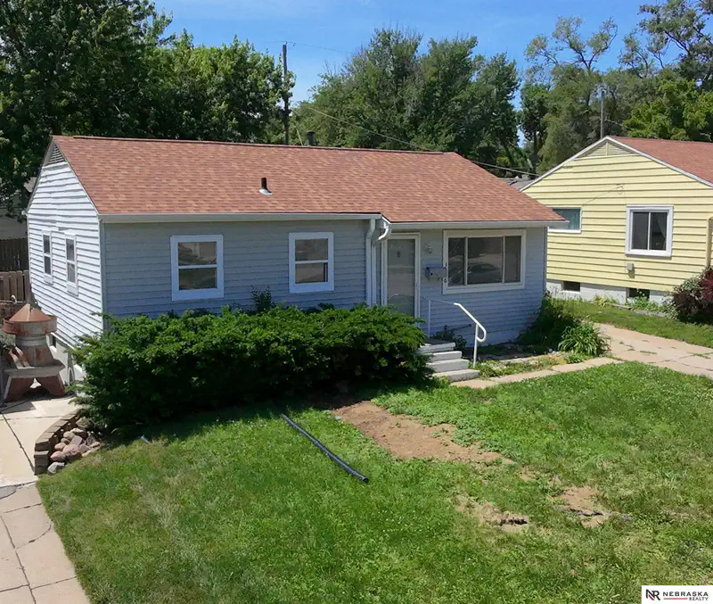 3236 S 39th Street — photo
