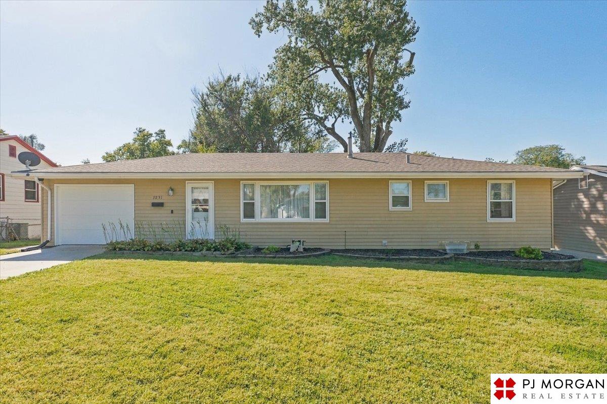 1231 Sunset Drive — photo