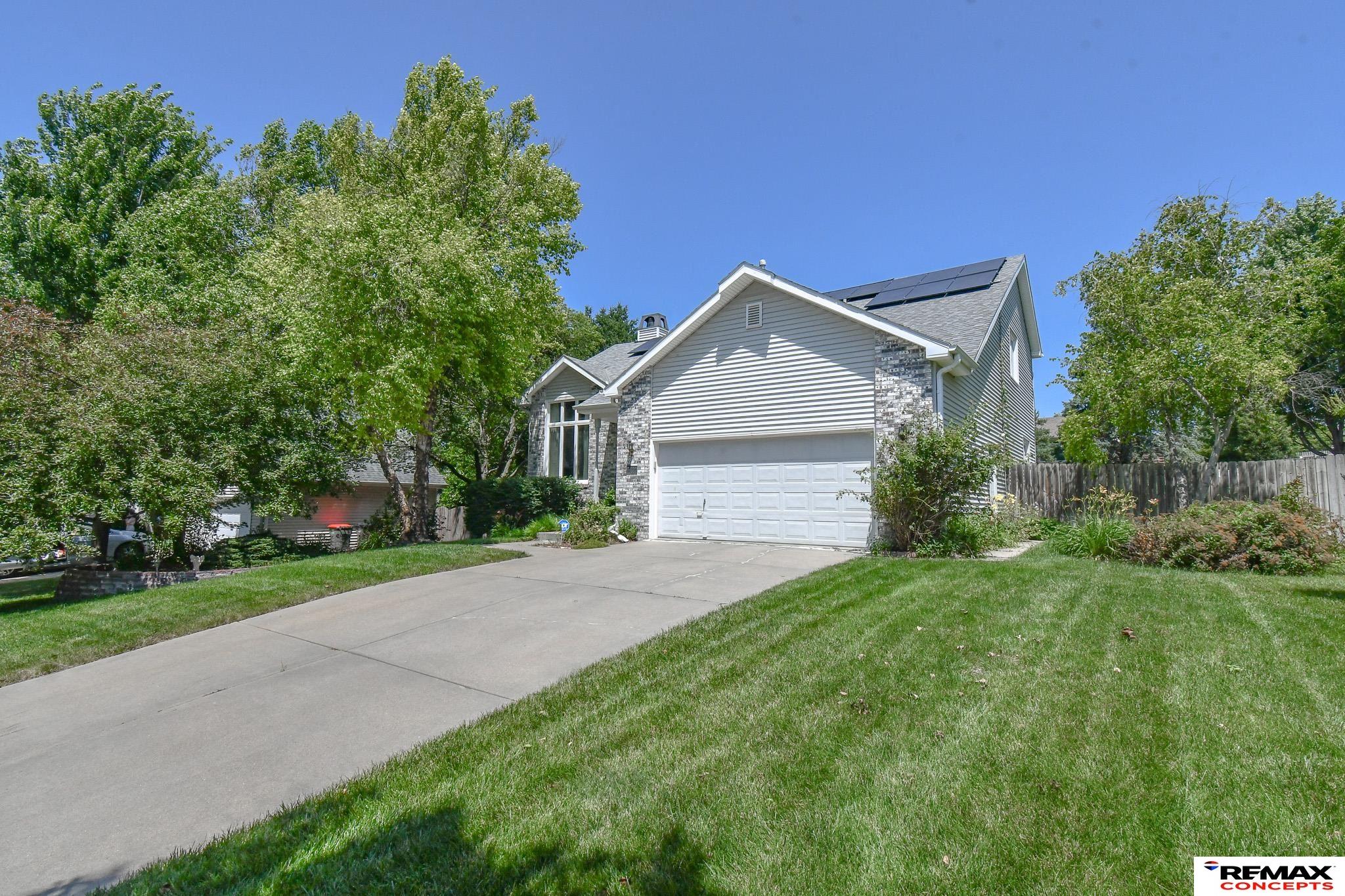 7432 Grand Oaks Drive — photo