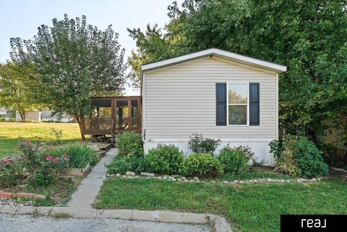 7123 N 112 Court #365 — photo
