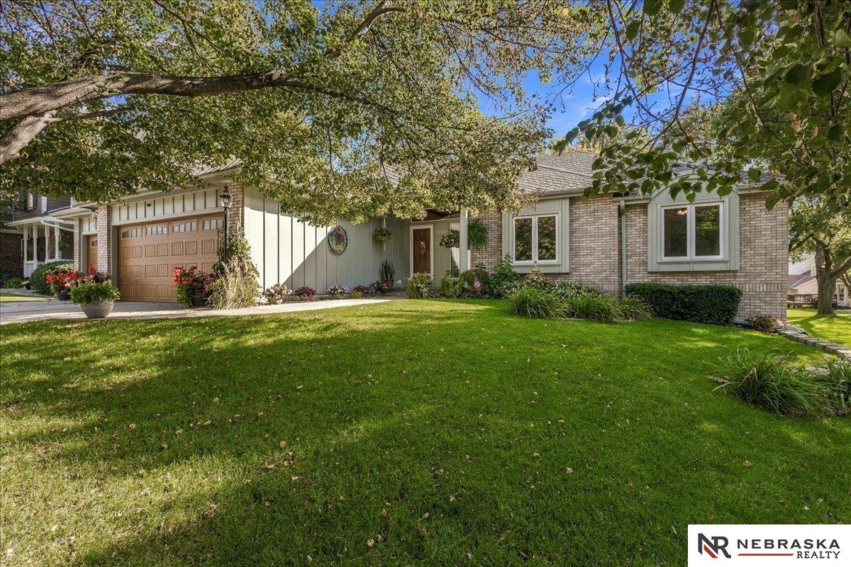 15733 Farnam Street — photo