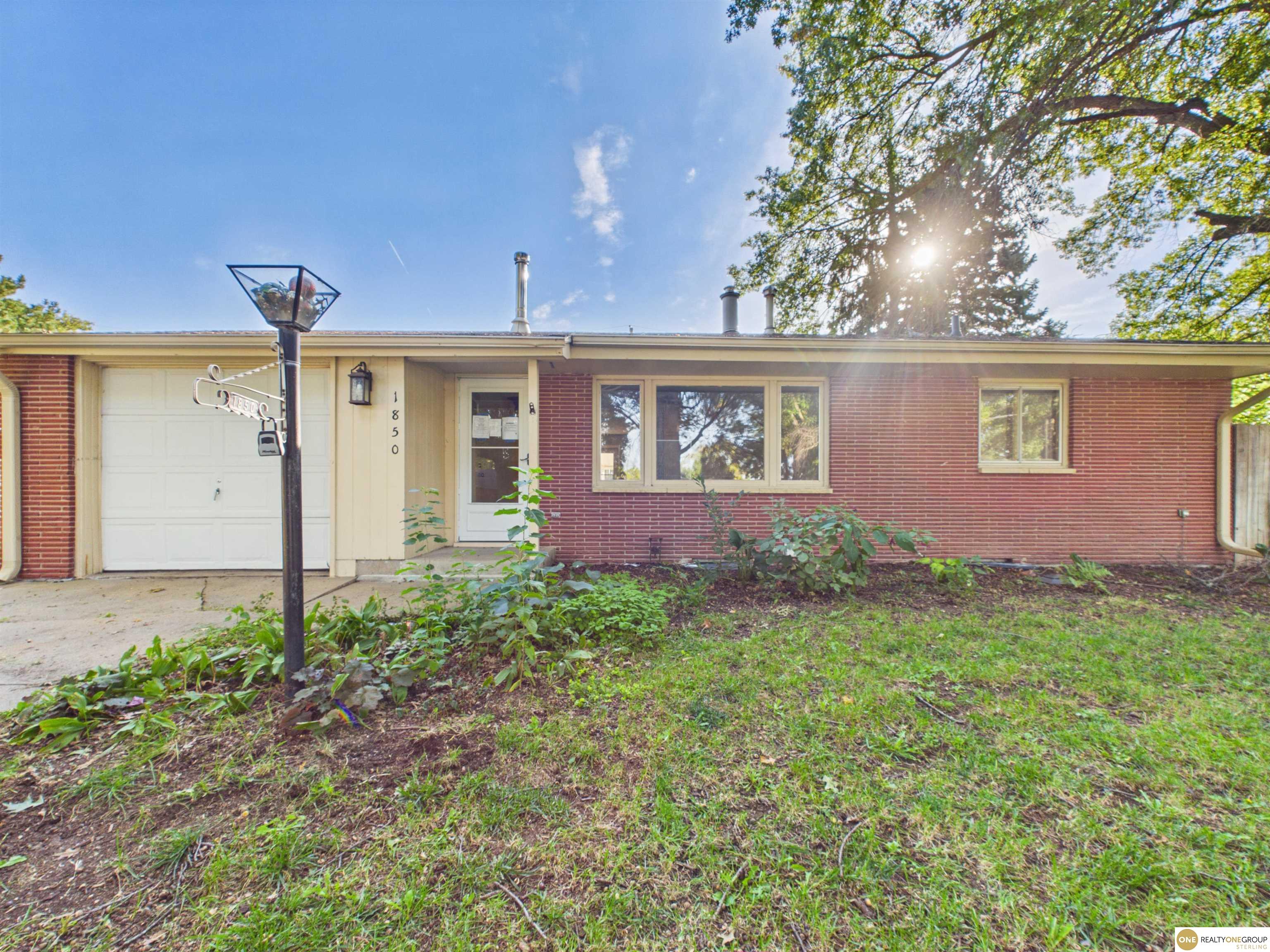 1850 E Bermuda Drive — photo