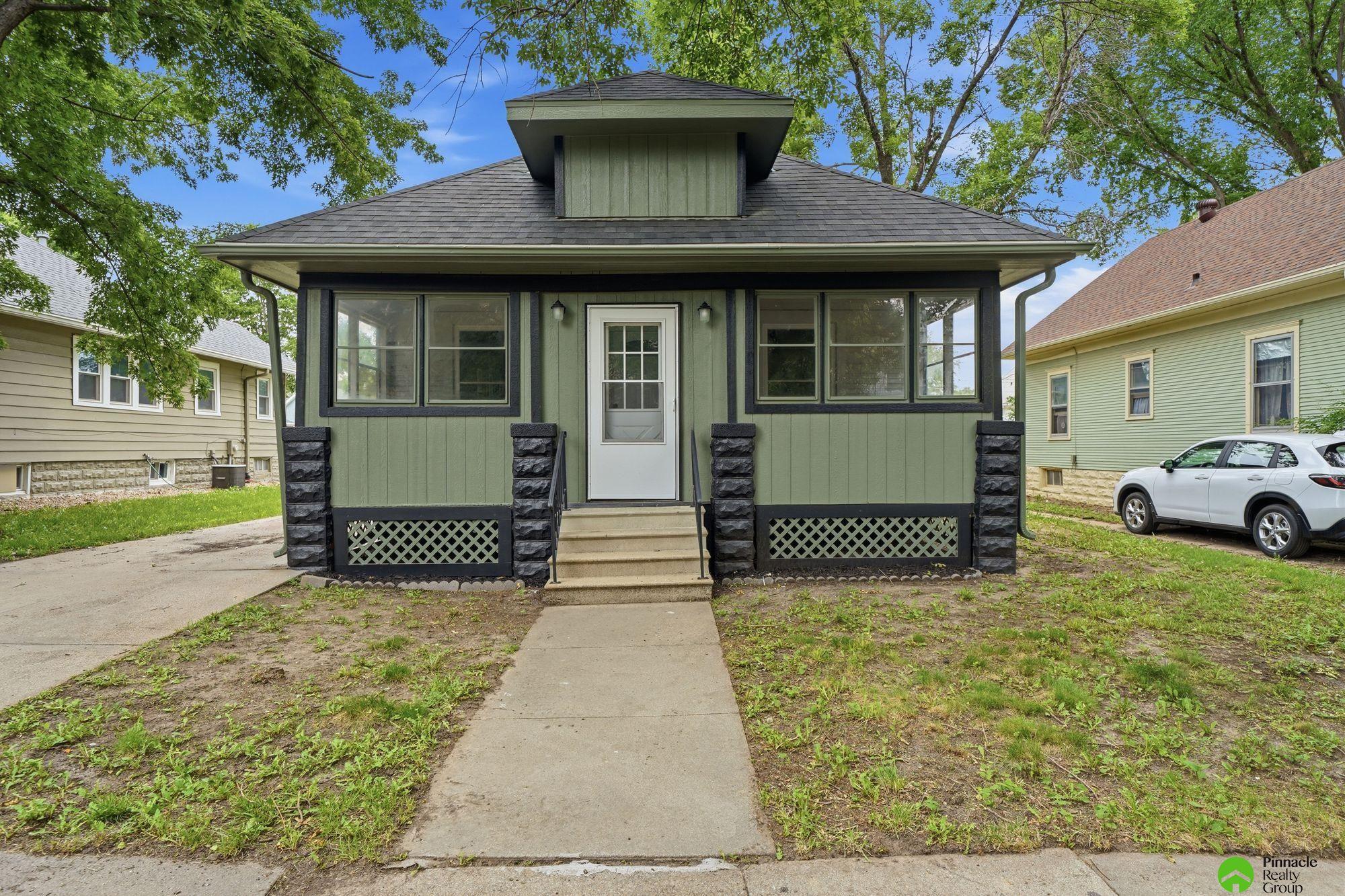 2284 Sheldon Street — photo