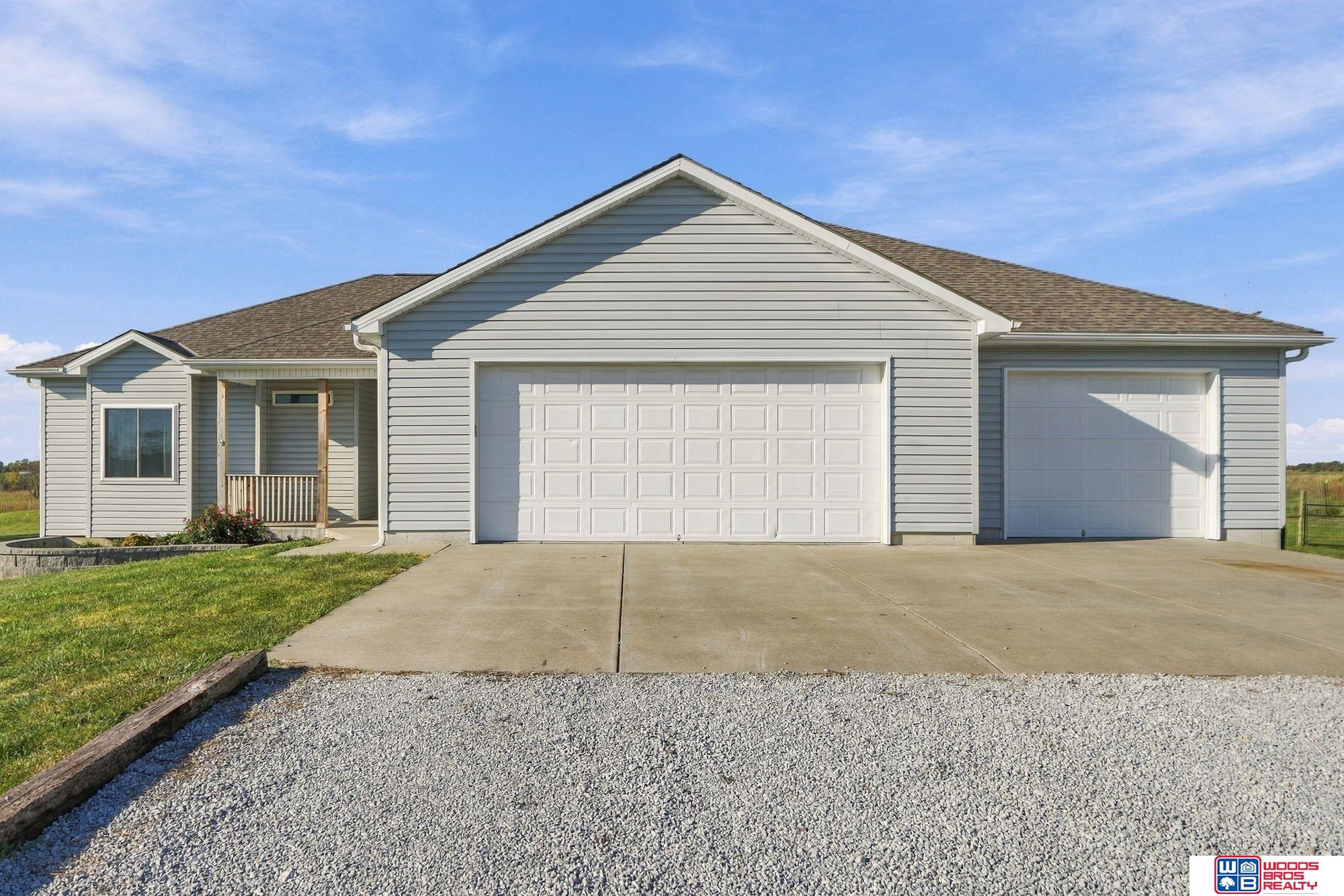25801 Ironhorse Court — photo