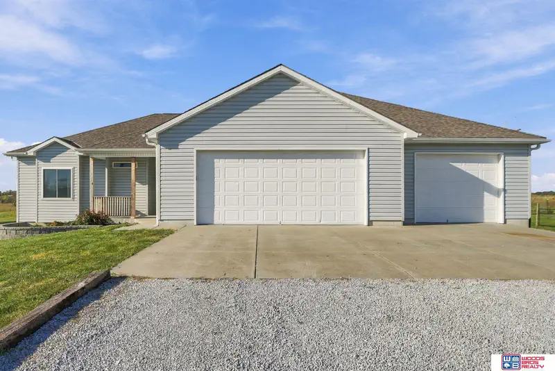 25801 Ironhorse Court — photo