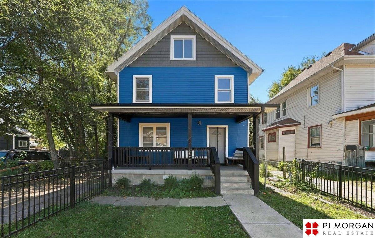 2447 Pinkney Street — photo