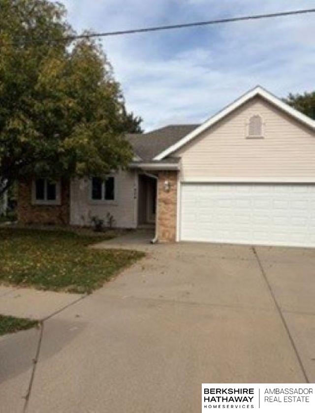 224 E Riverview Drive — photo