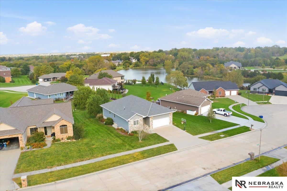 905 Fairway Court — photo