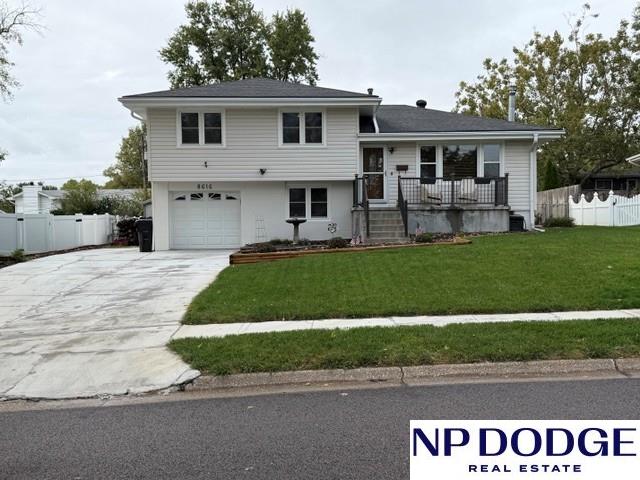 8616 Park View Boulevard — photo