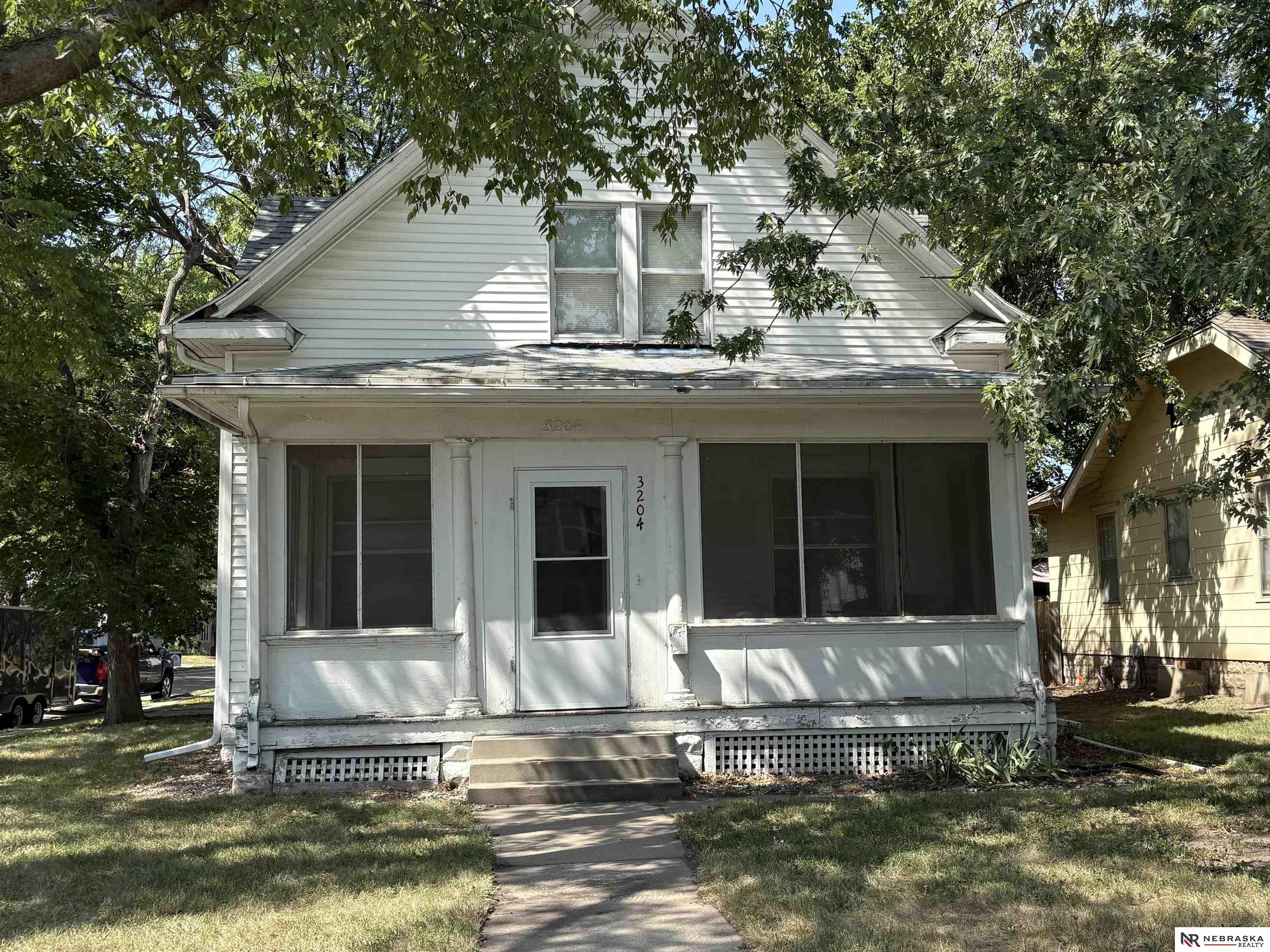 3204 Holdrege Street — photo