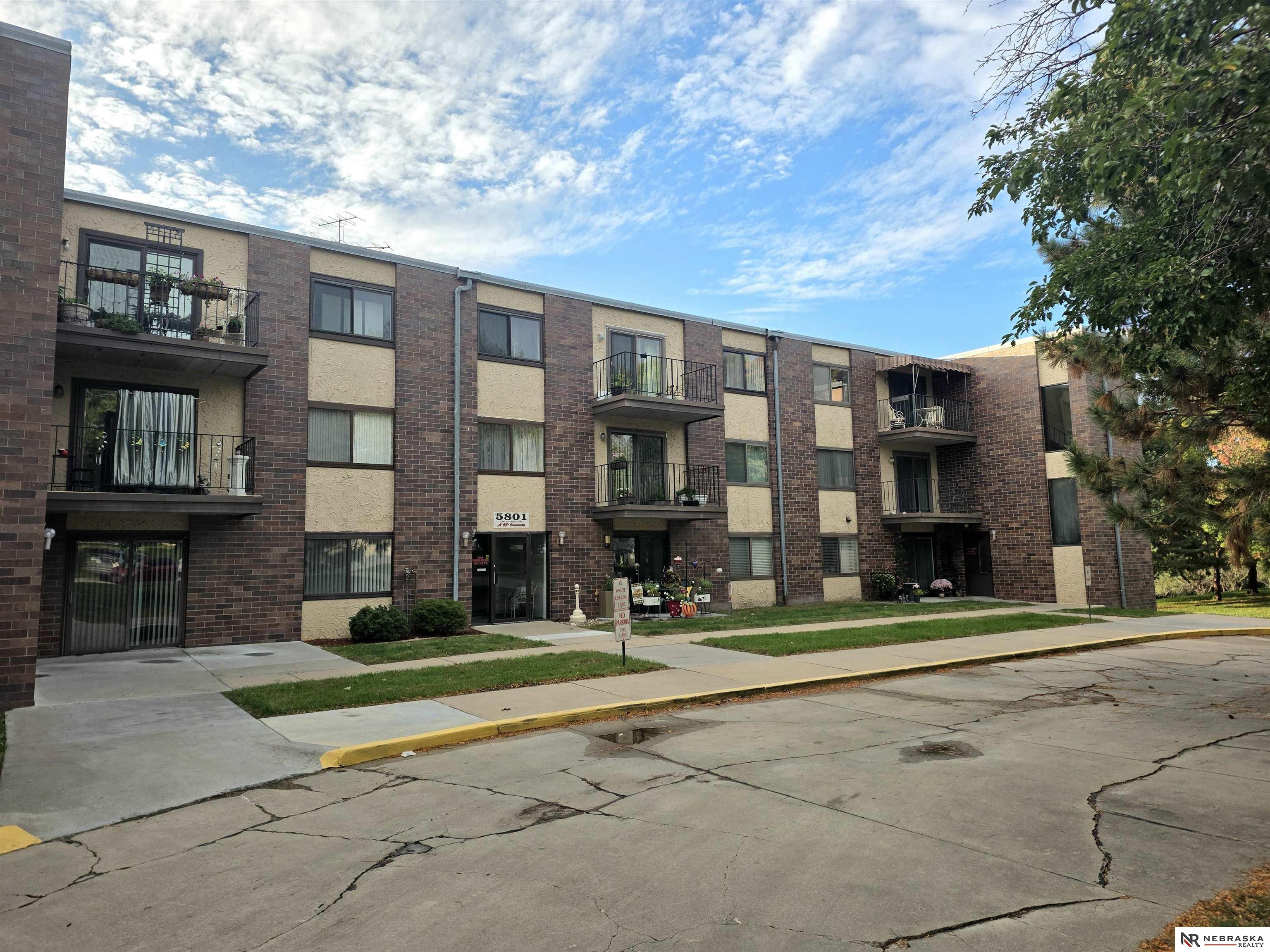 5801 Enterprise Drive #C7 — photo