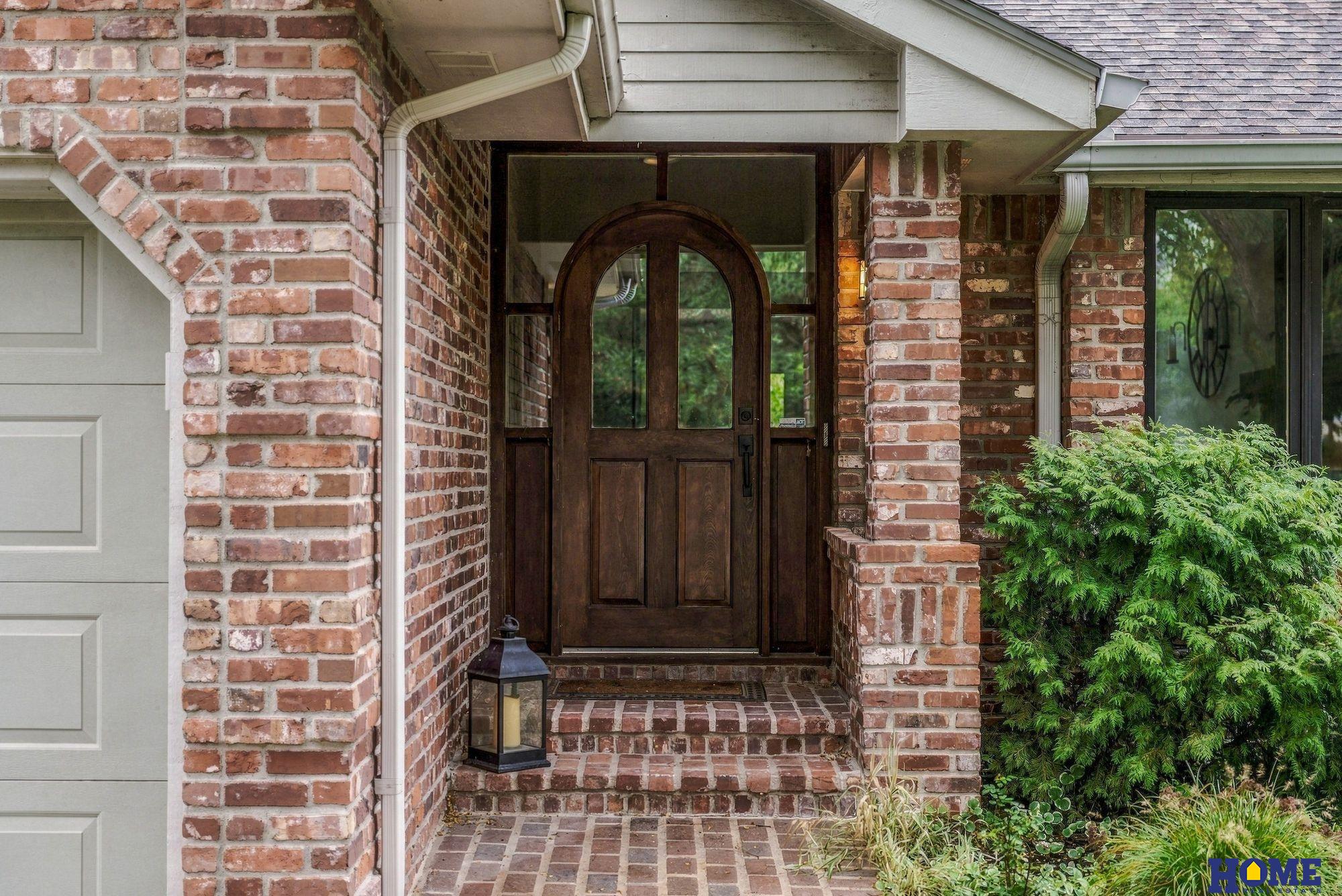 2100 Heritage Pines Court — photo