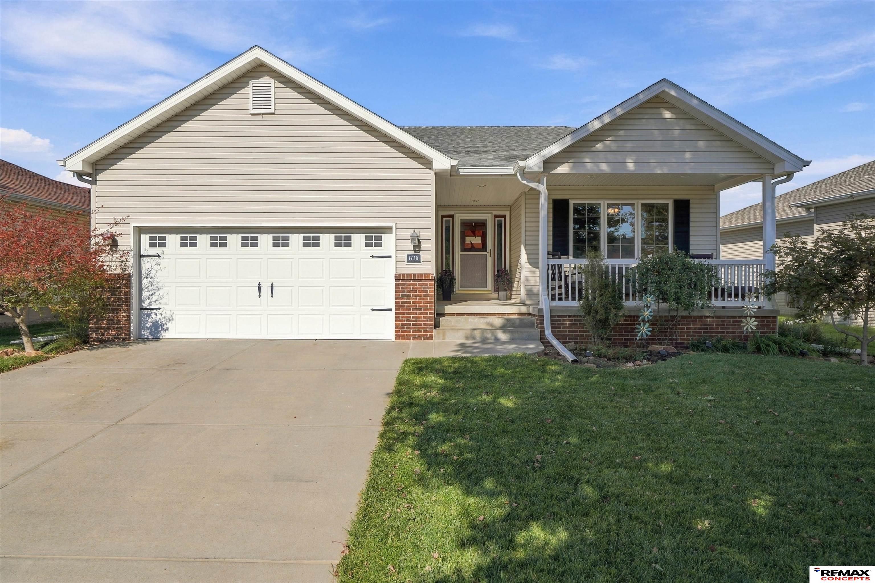 1738 Blackhawk Drive — photo