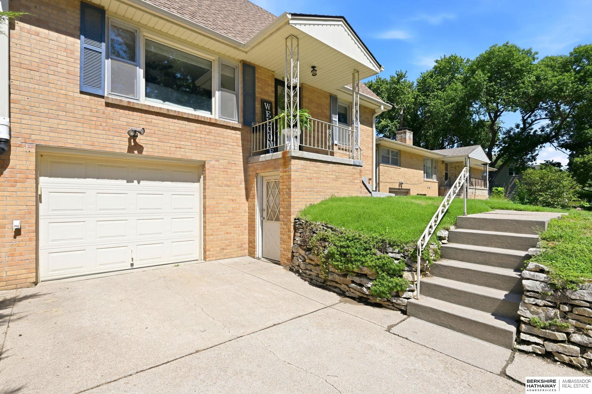 5158 Pierce Street — photo