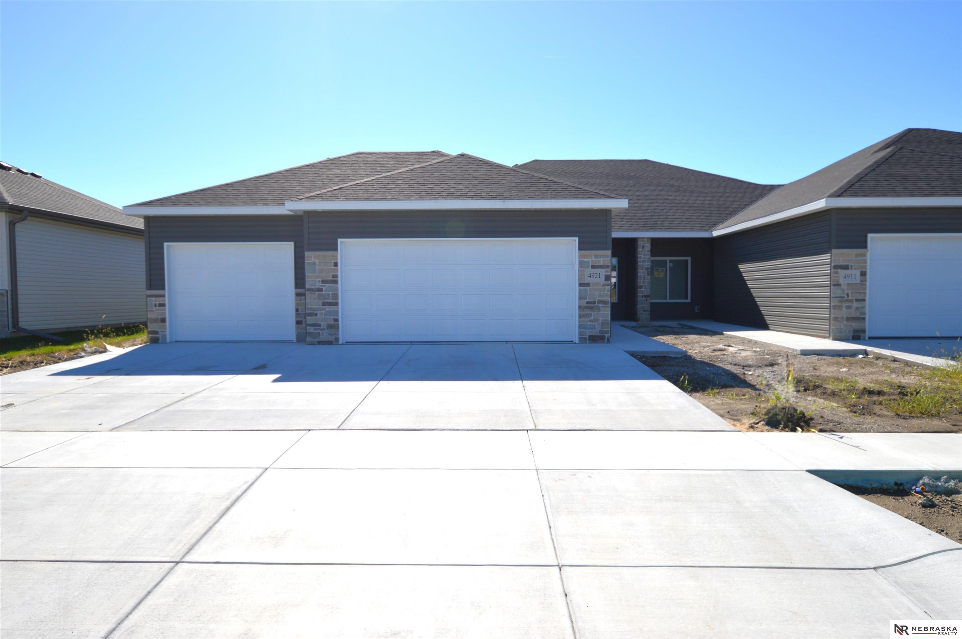 4921 Donnette Drive — photo