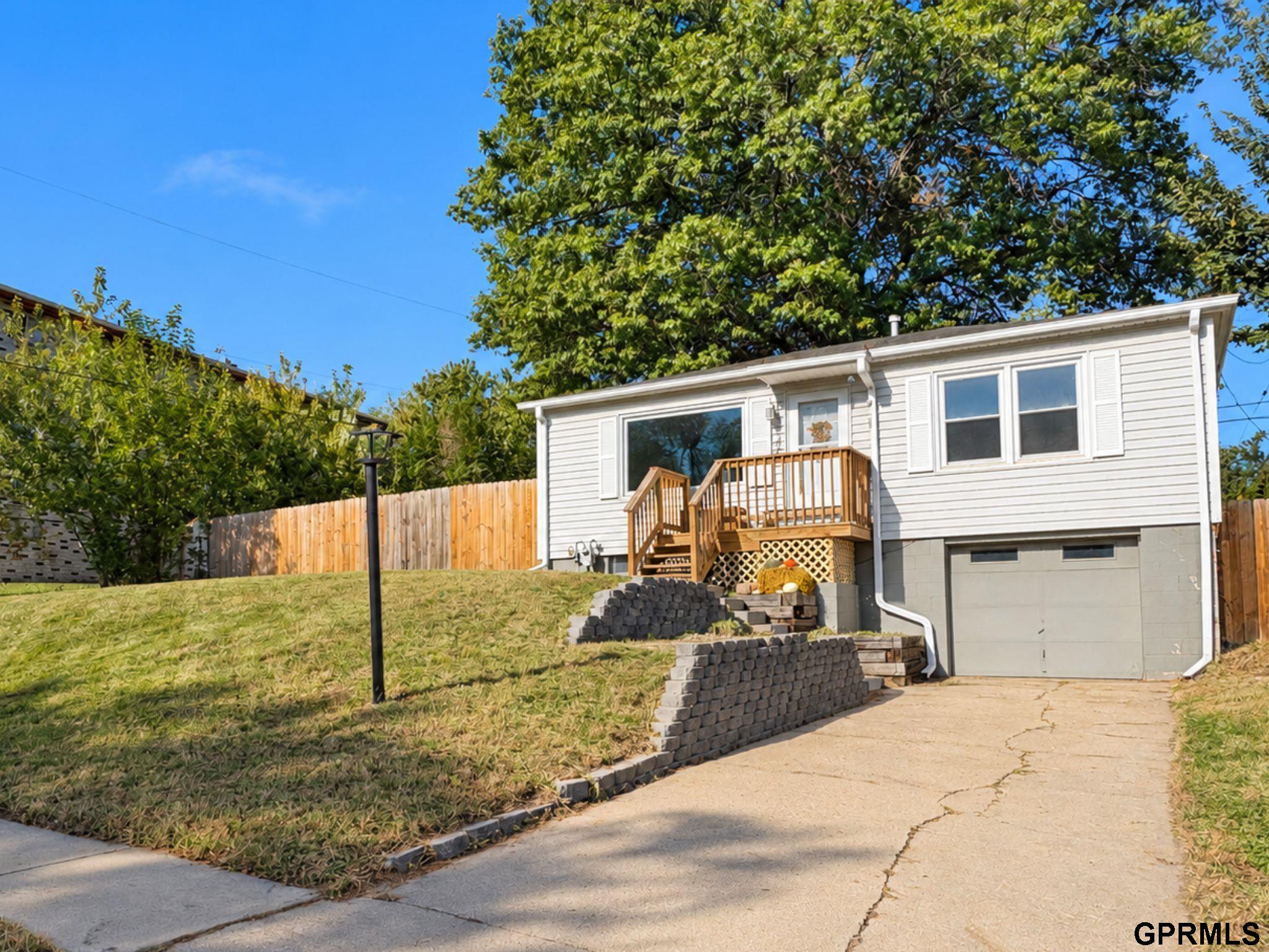 2306 Lillian Street — photo