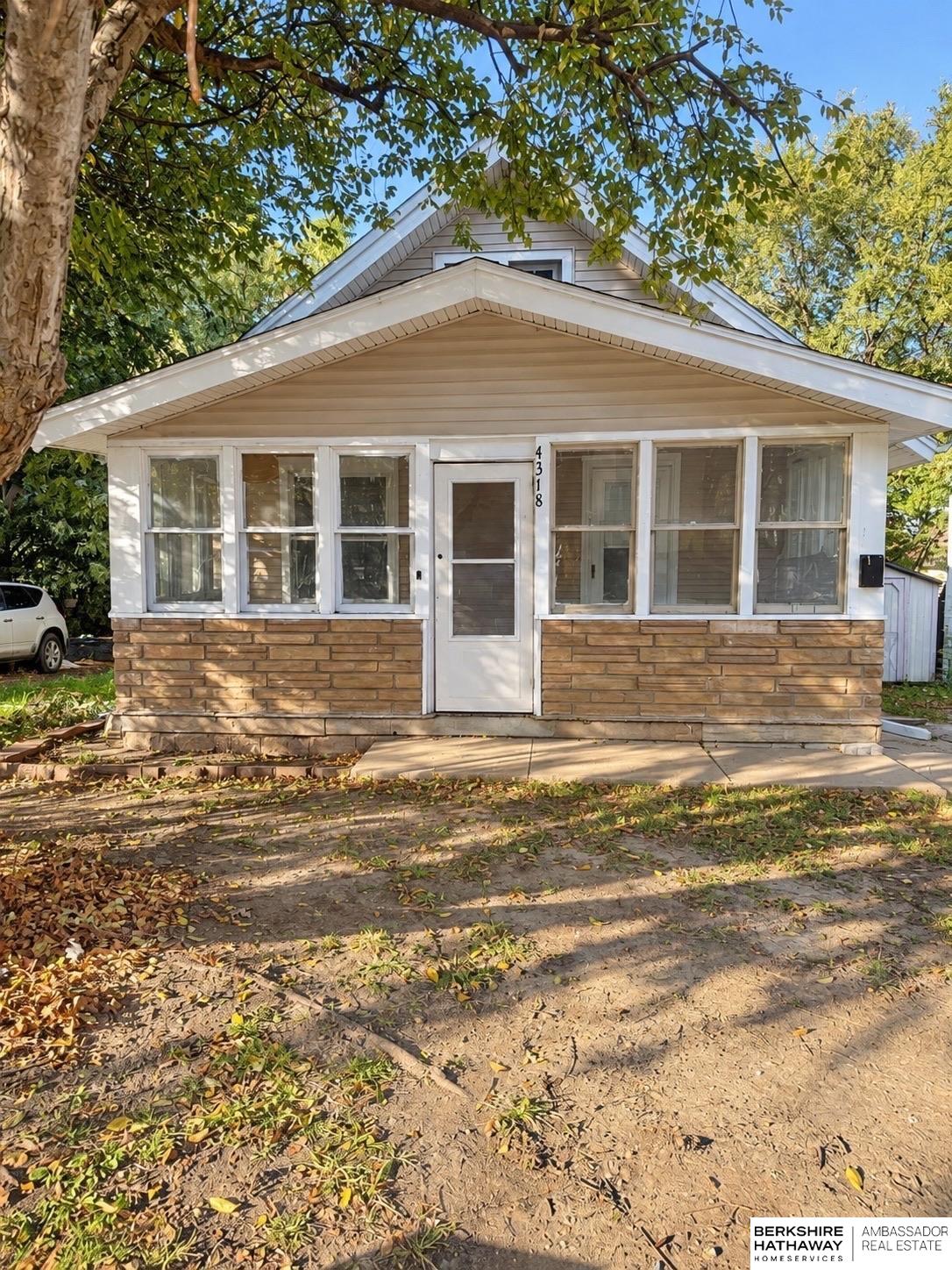 4318 Erskine Street — photo