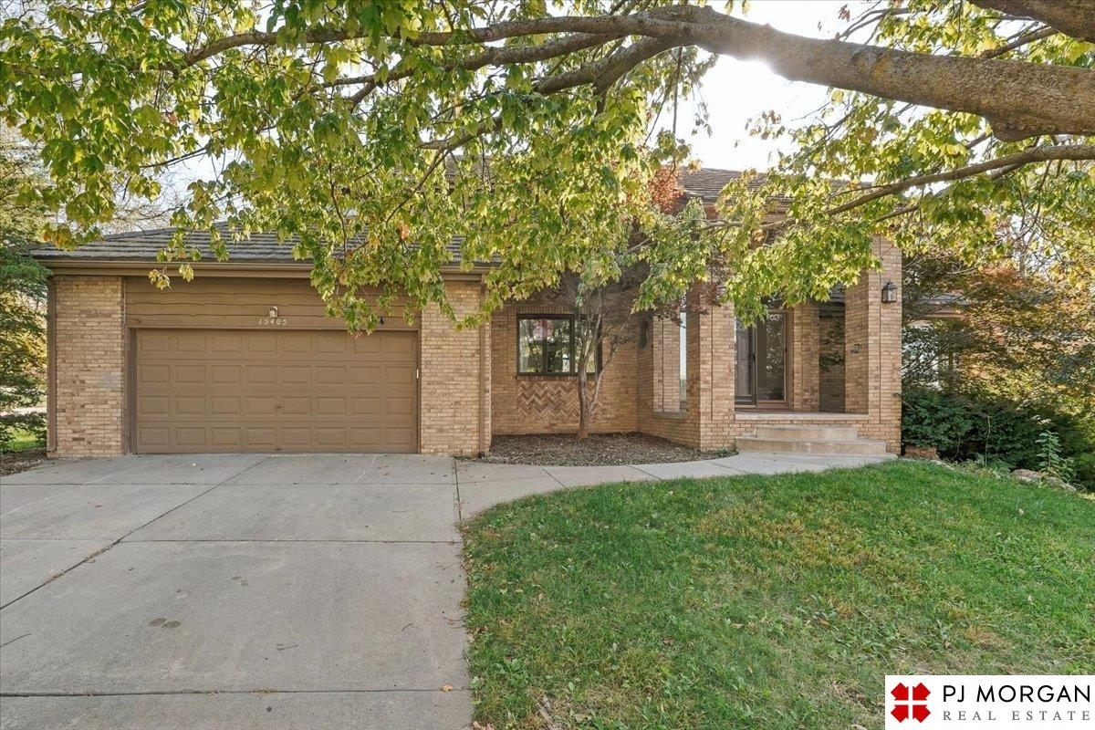 15405 Lloyd Street — photo