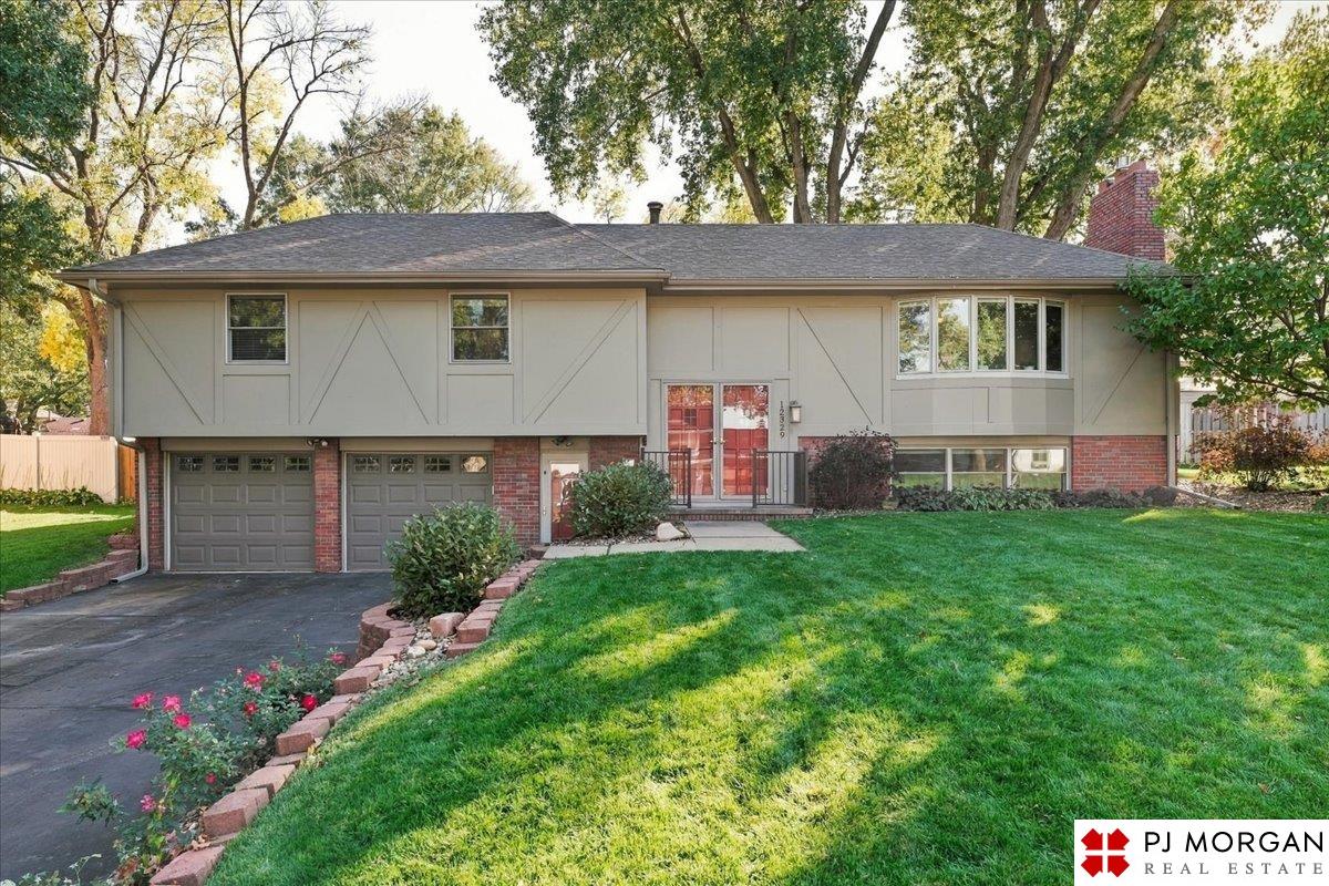 12329 Pinewood Drive — photo
