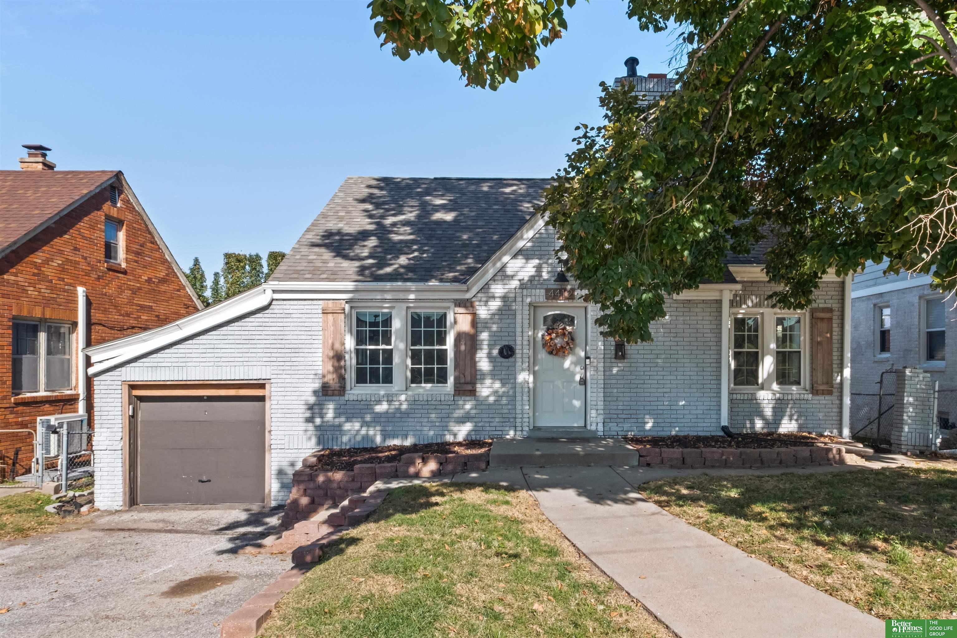 4412 Center Street — photo
