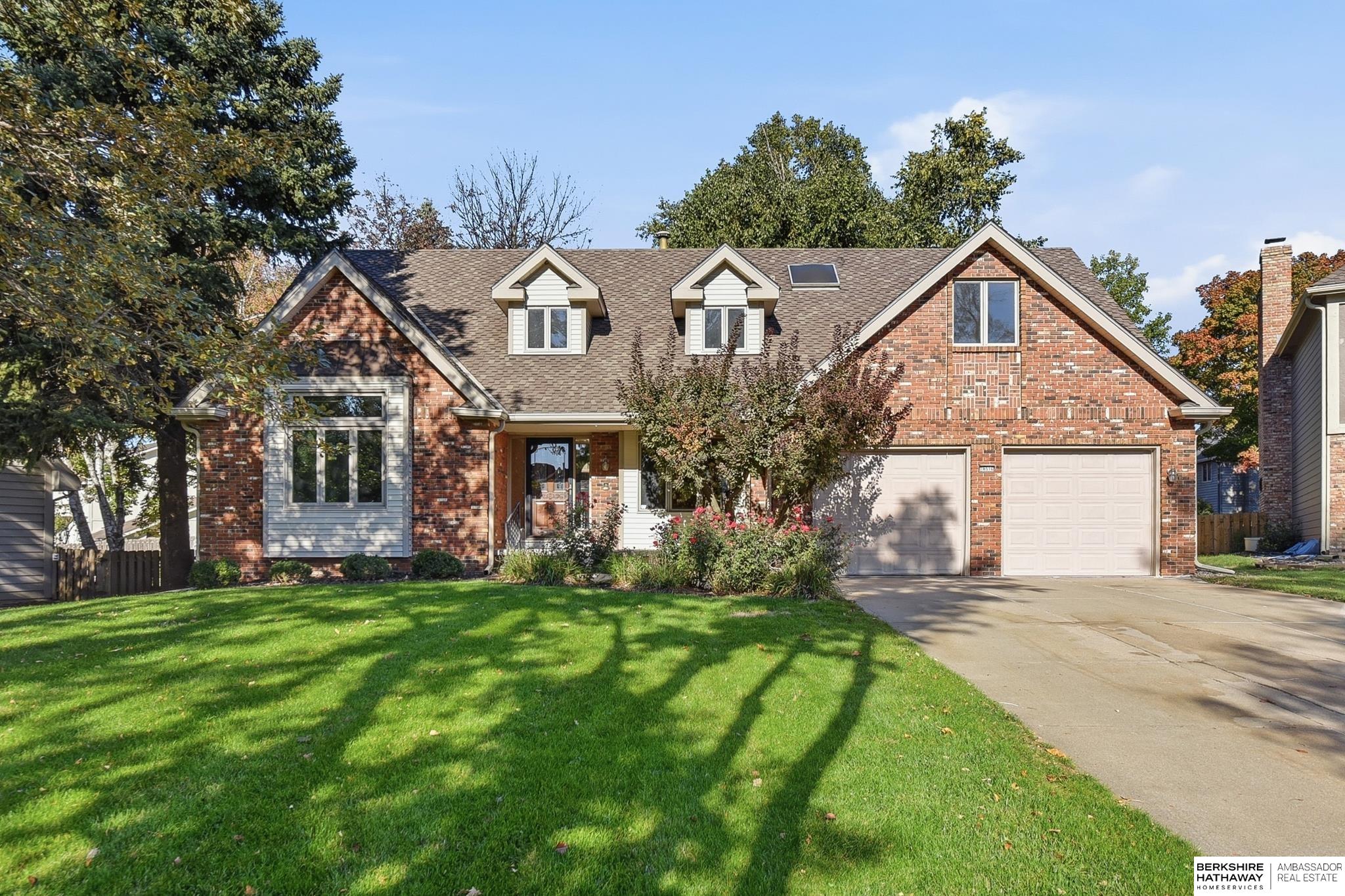 16516 Spring Circle — photo