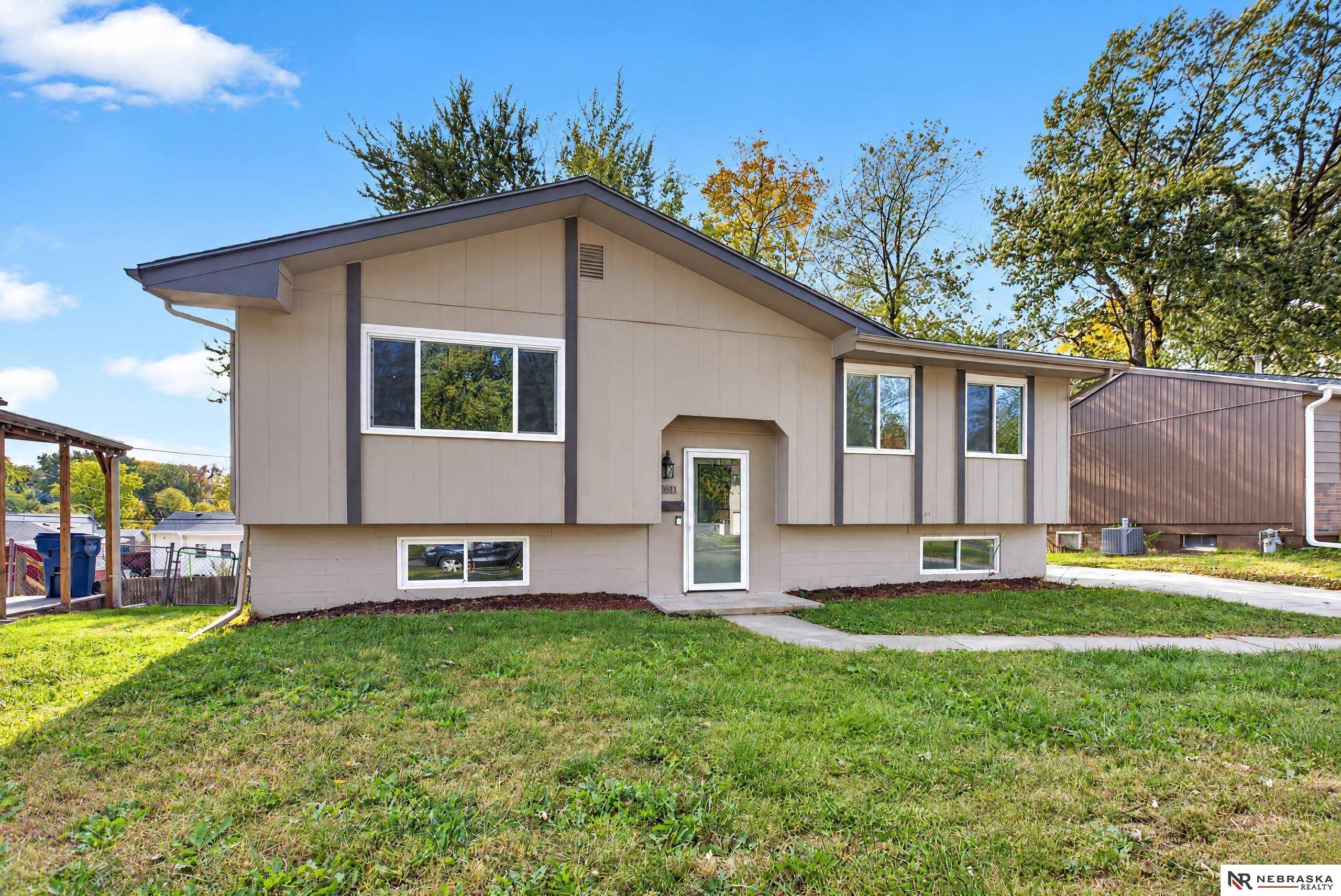 7611 Teal Street — photo