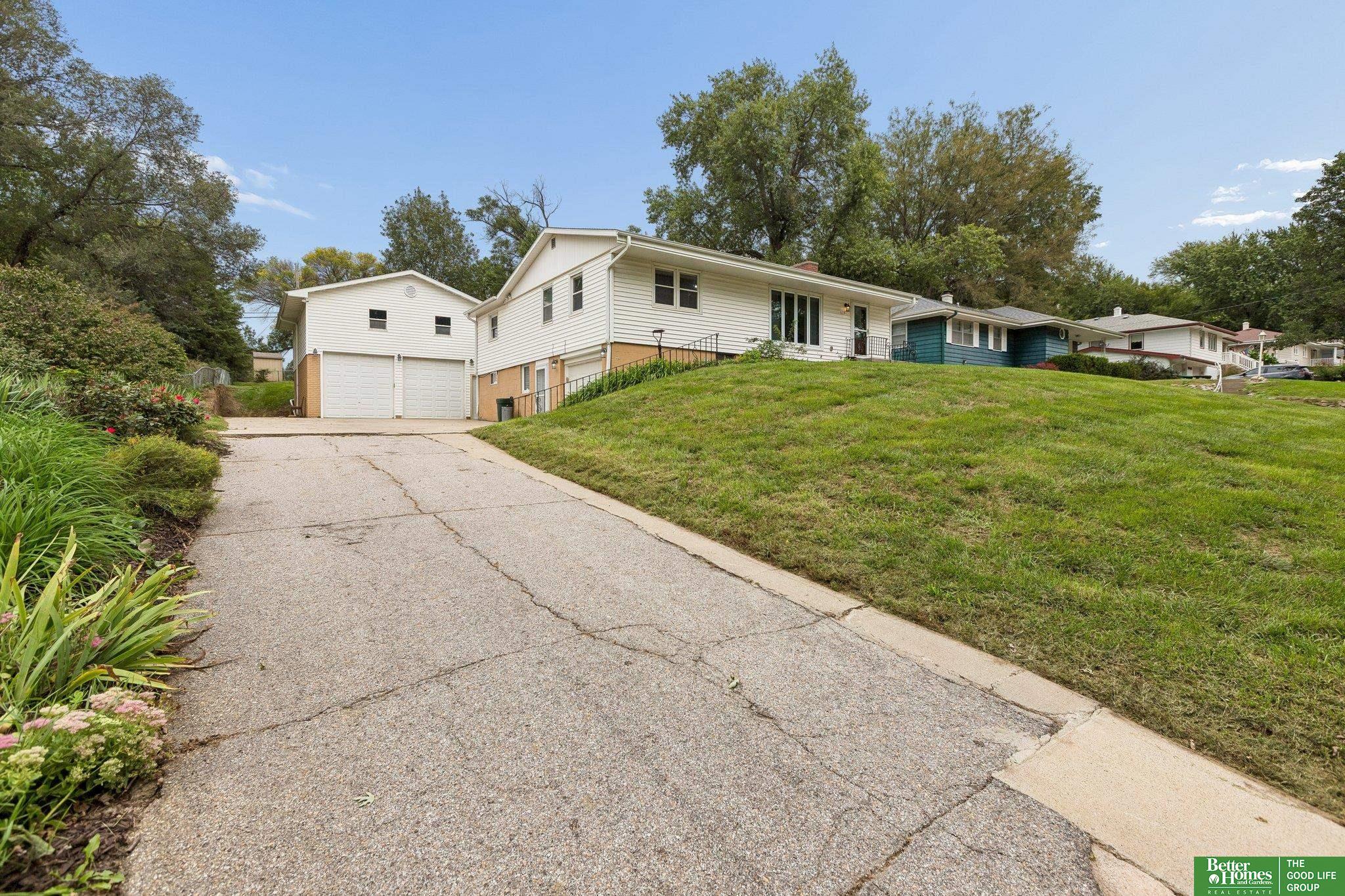 8614 Pinkney Street — photo