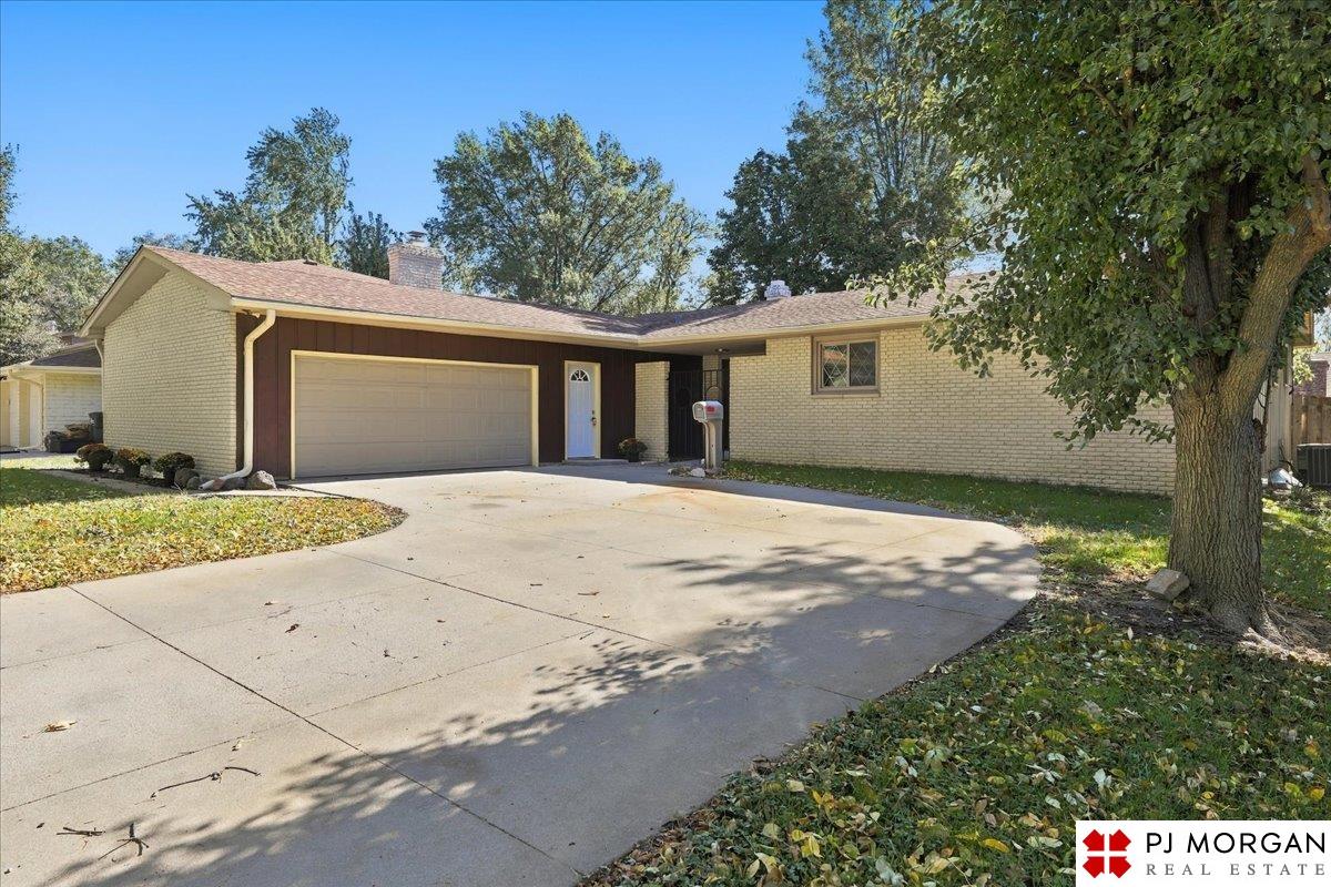13623 Shirley Street — photo