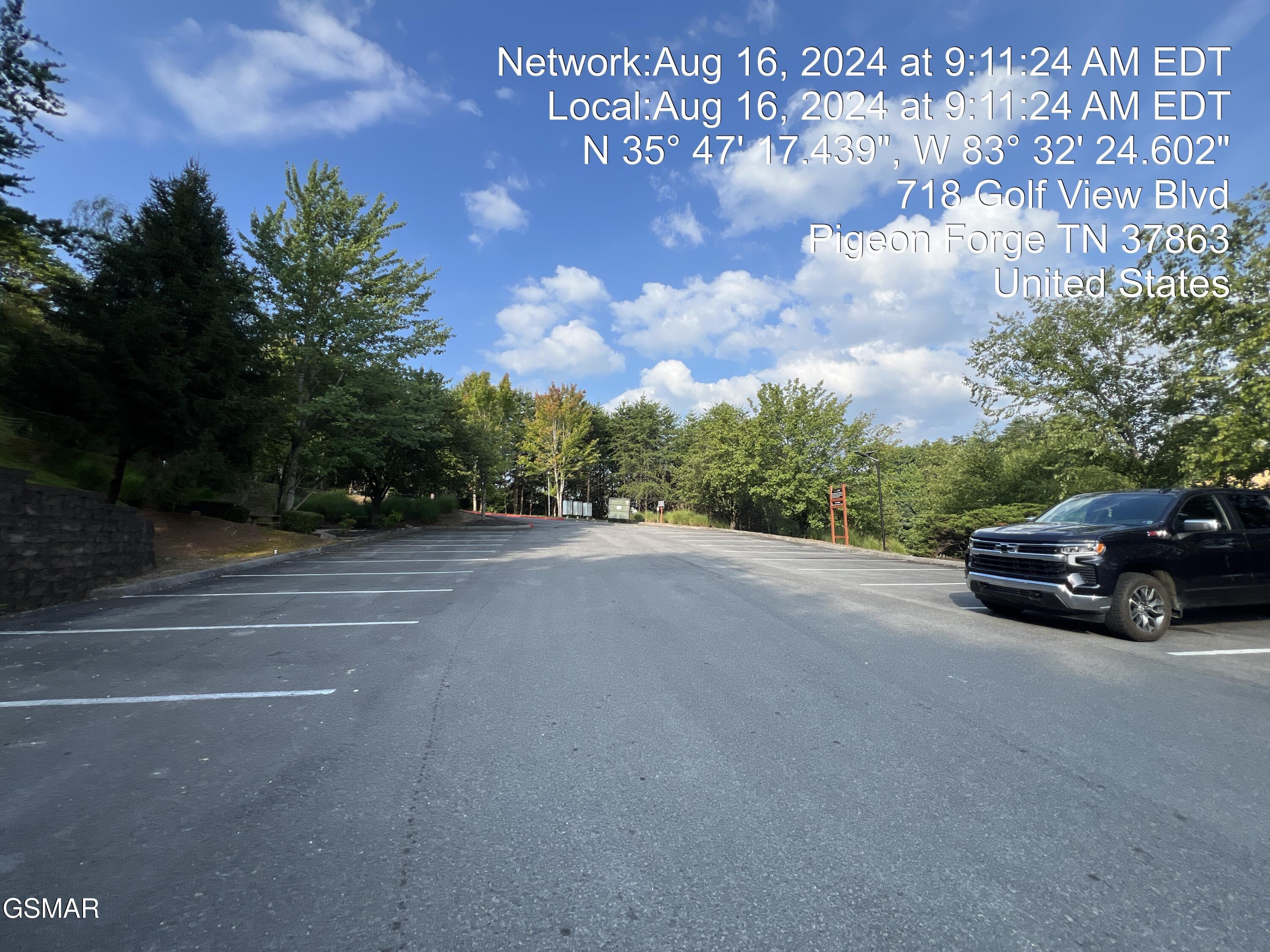 Home in Pigeon Forge, TN 37862 — photo 3