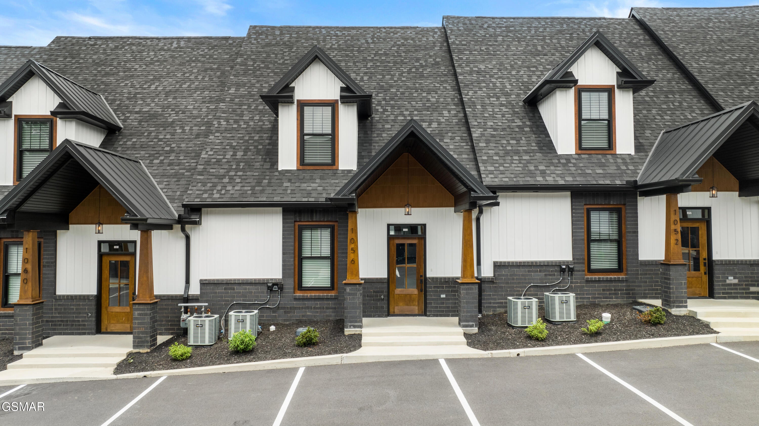 1056 Watch Hill Way — photo