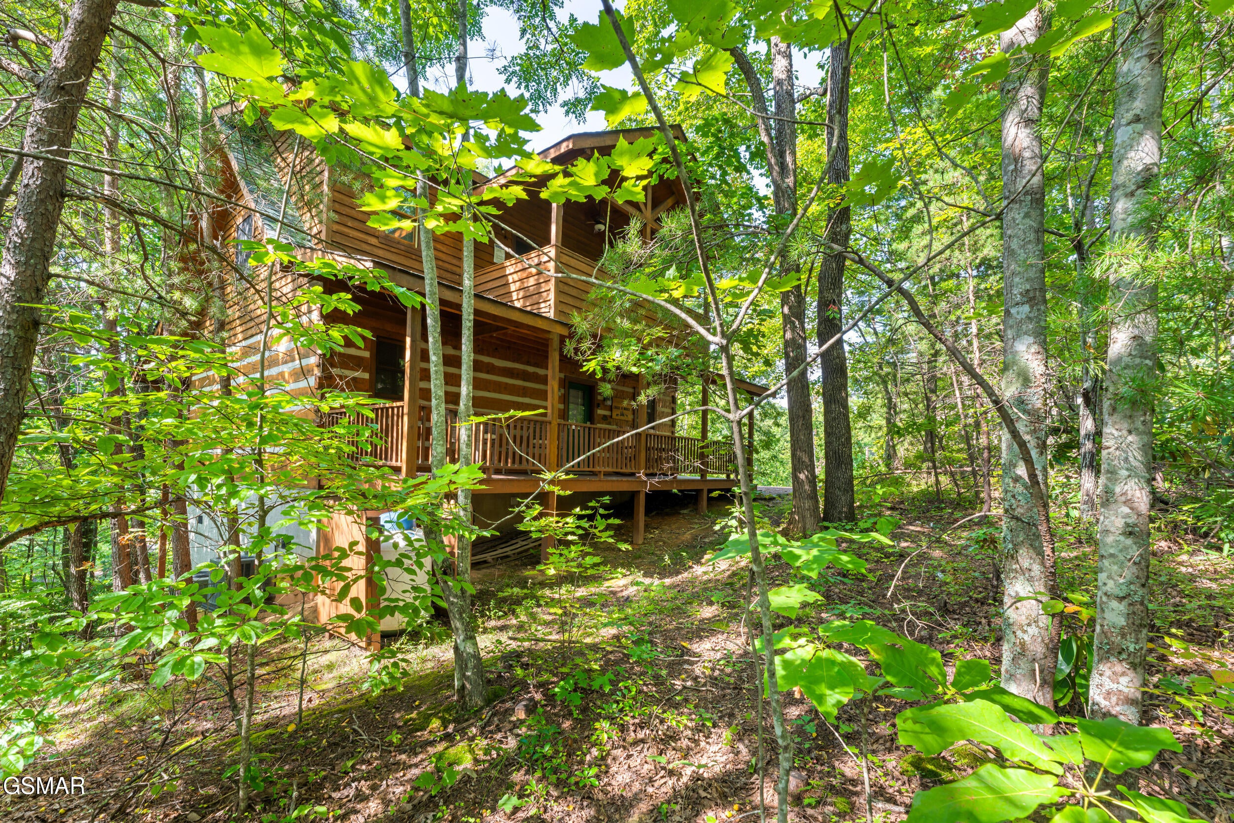 560 Thissa Way — photo