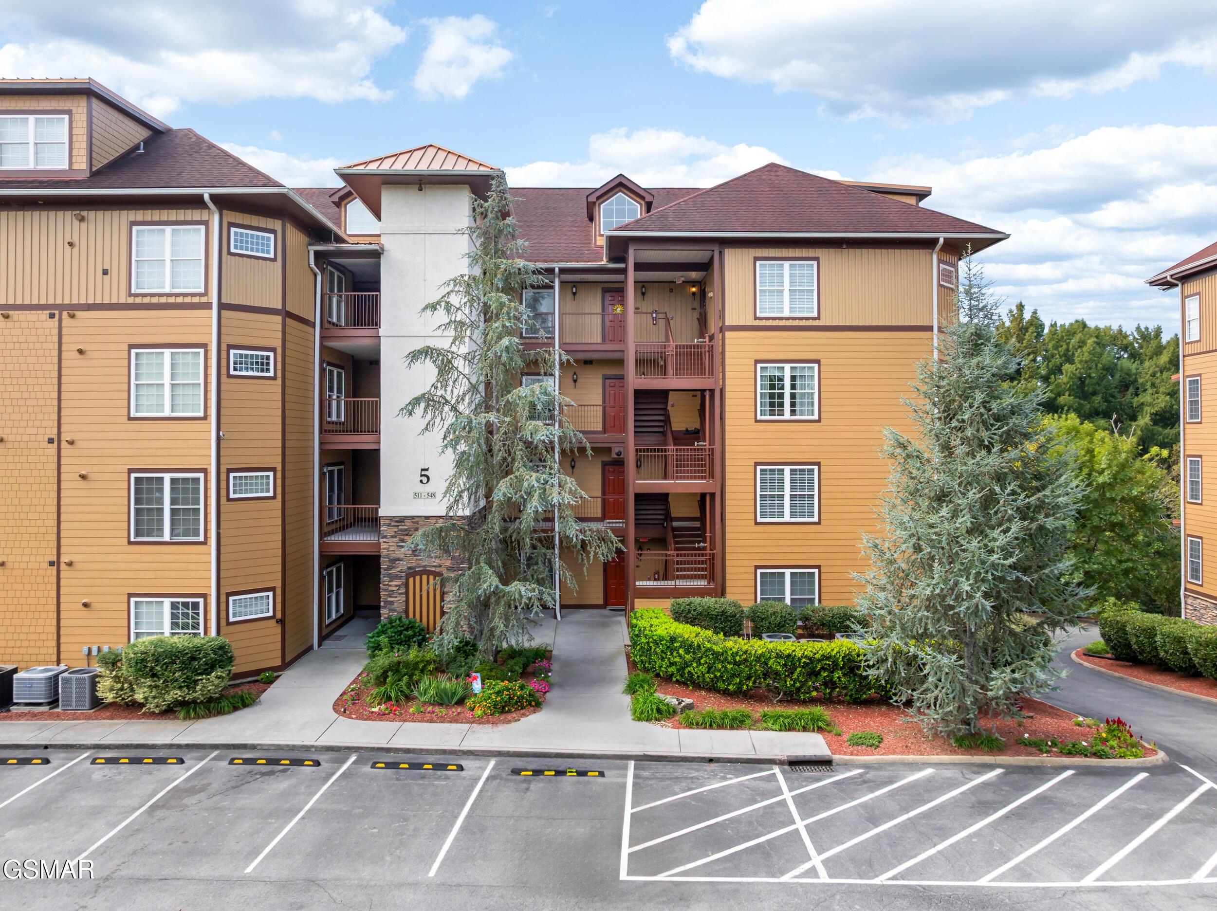 527 River Place Way 516 — photo