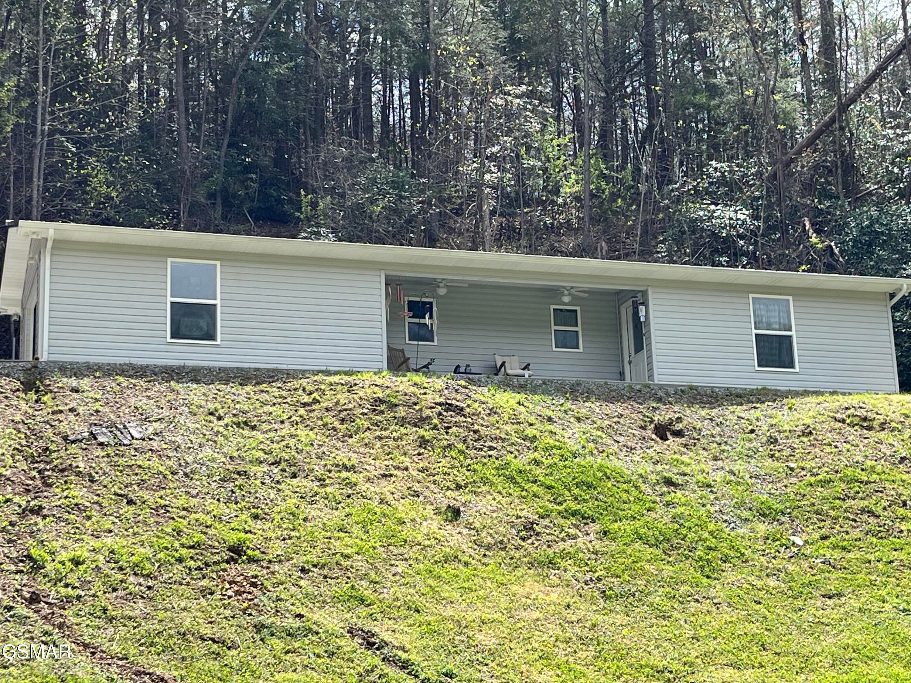 1714 Laurel Lane — photo