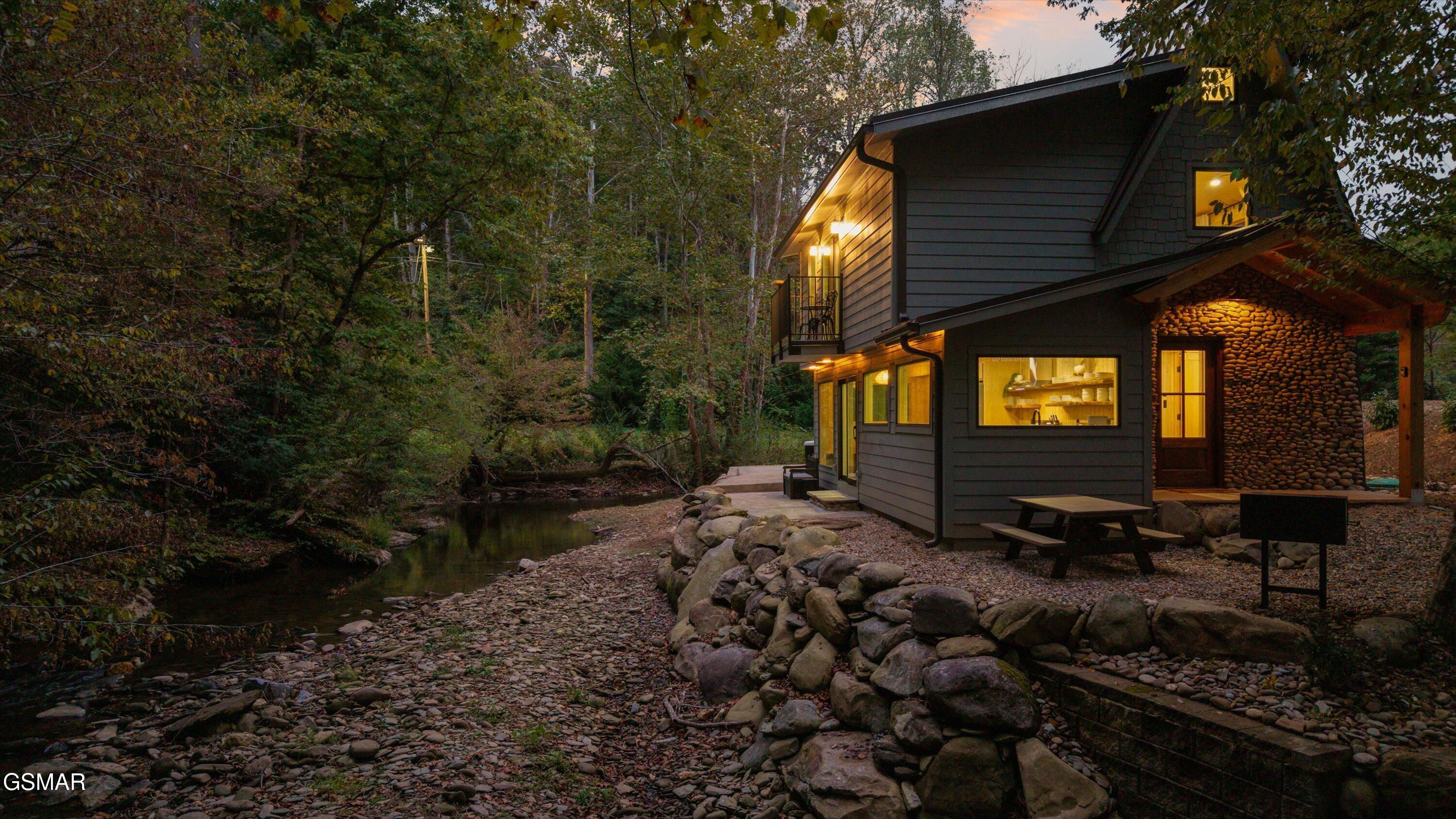 2951 Webb Creek Road — photo
