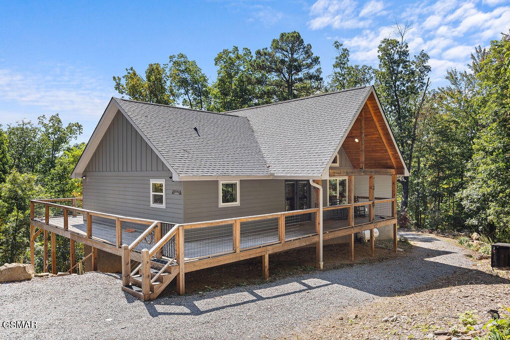 5042 Settlers View Lane — photo