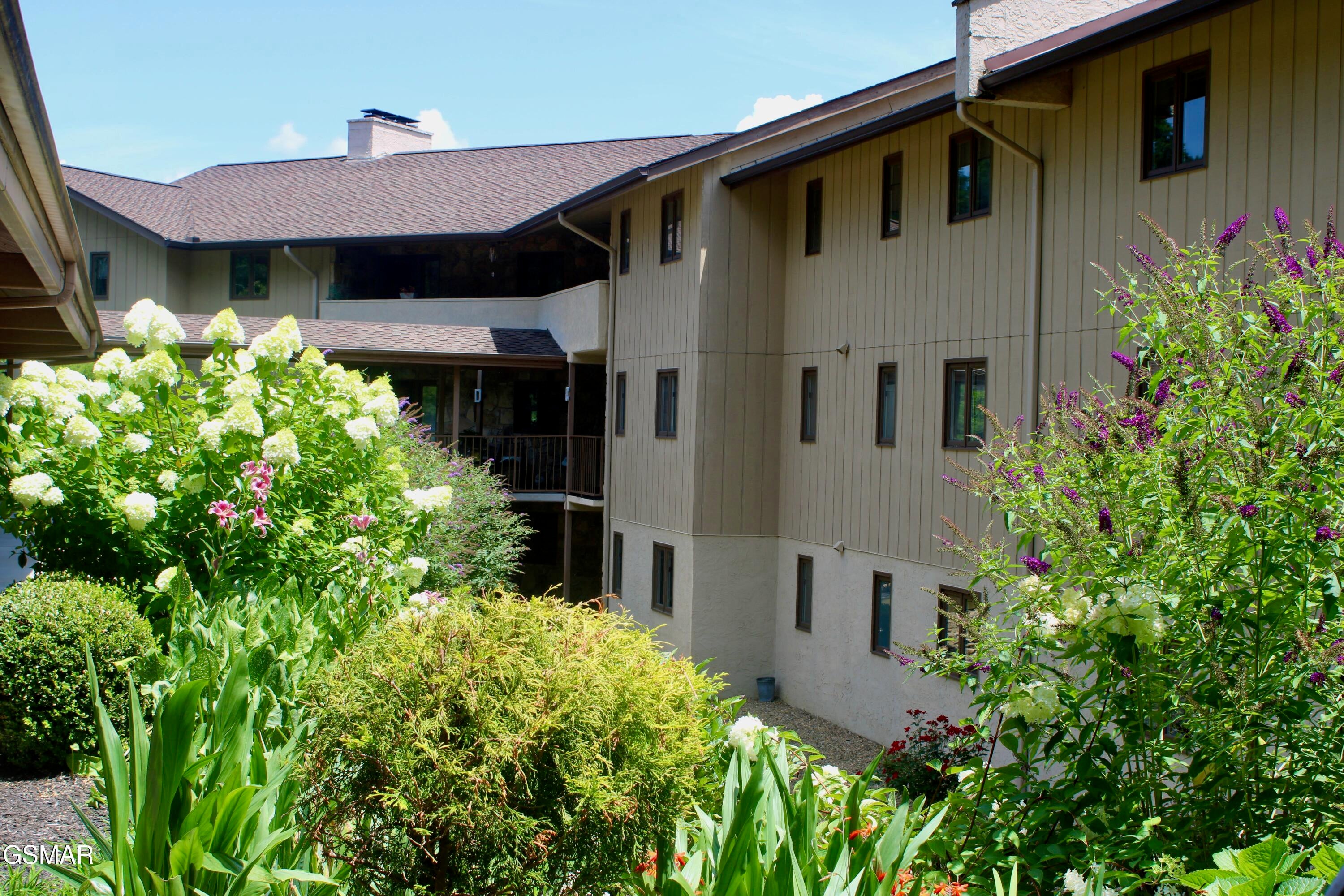 224 Woodland Road Unit 103 — photo