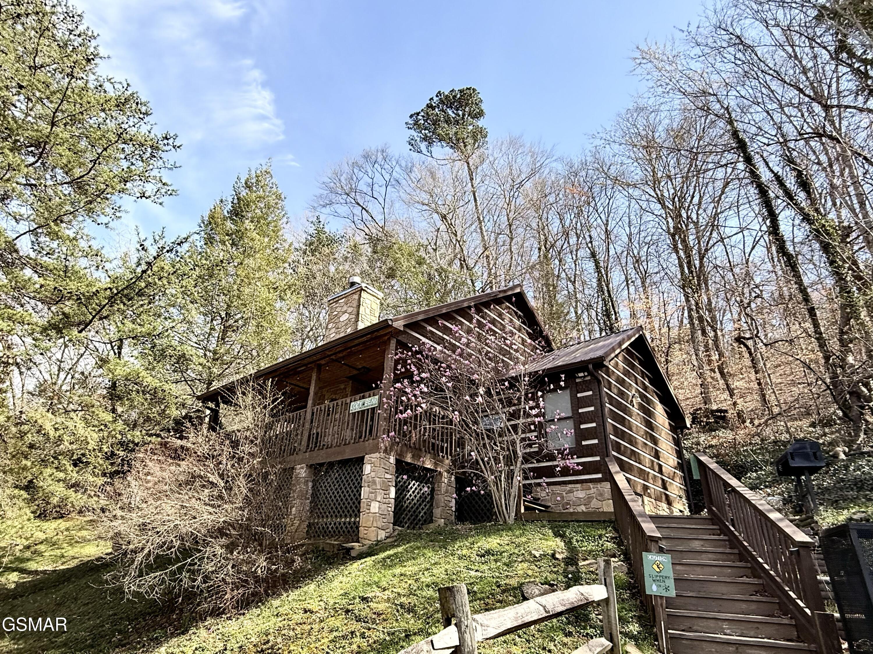 140 Smoky Mountain Way — photo