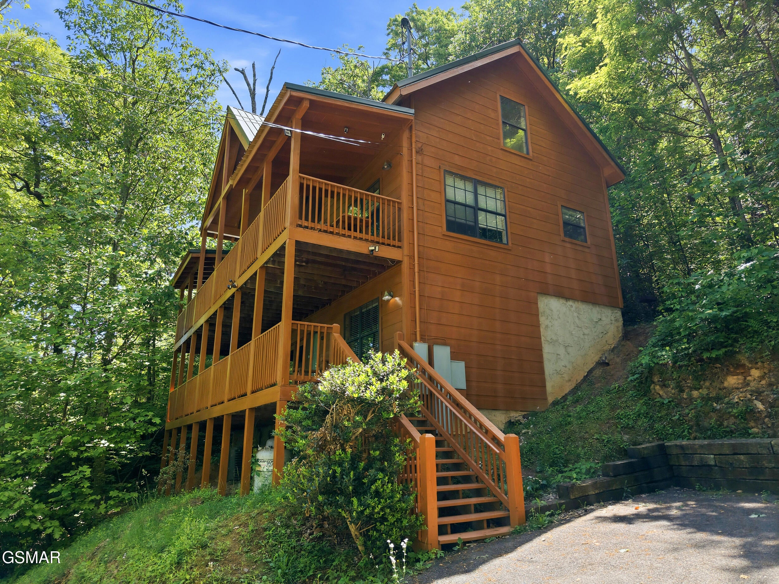1346 N Baden Drive — photo