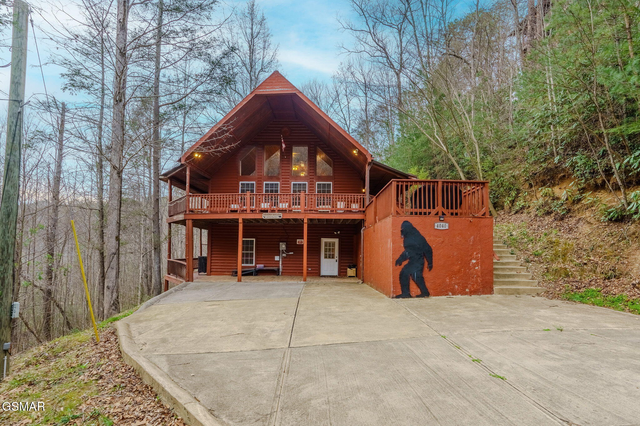 4040 Hickory Hollow Way — photo