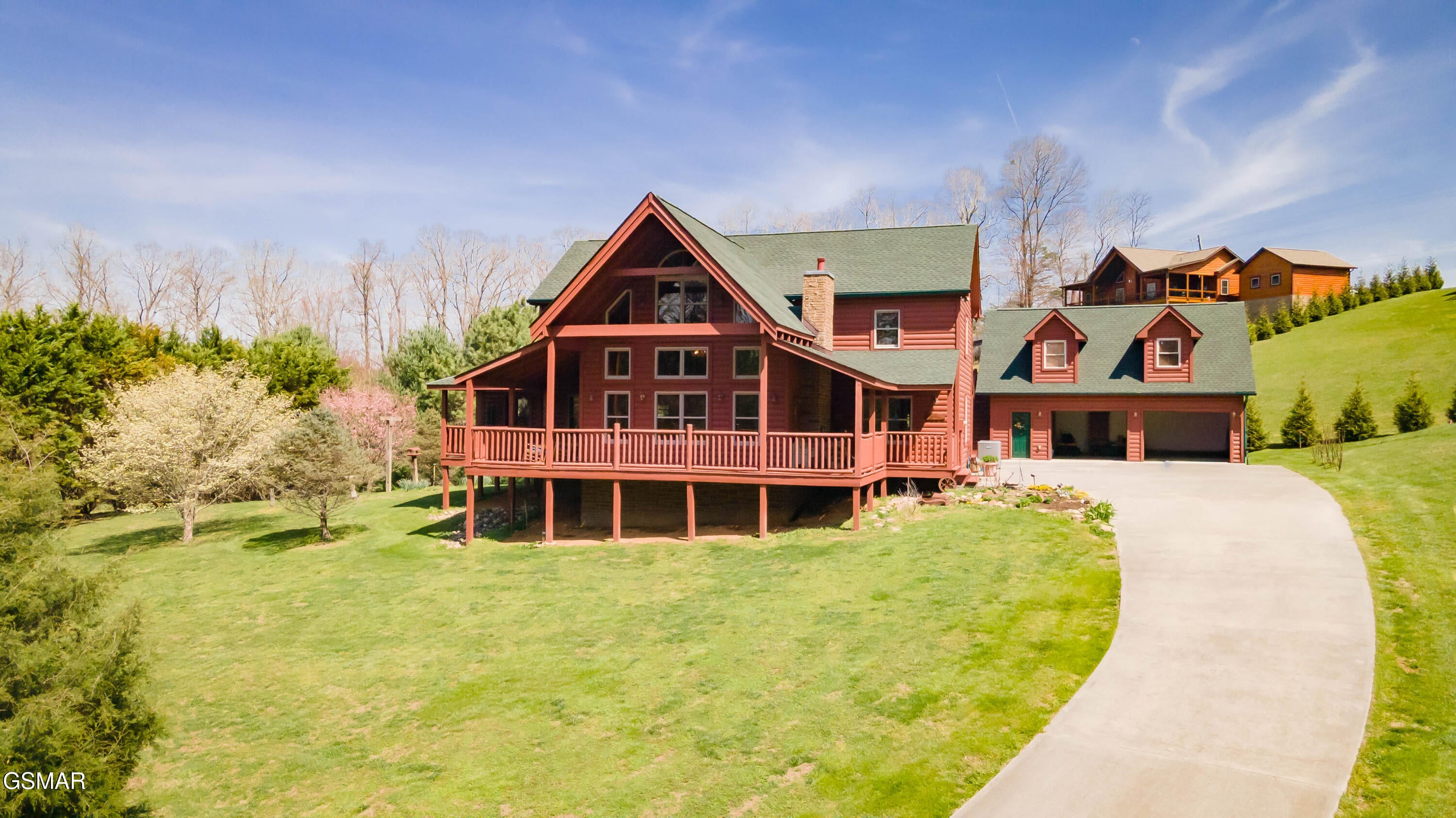 3385 Clear Valley Drive — photo