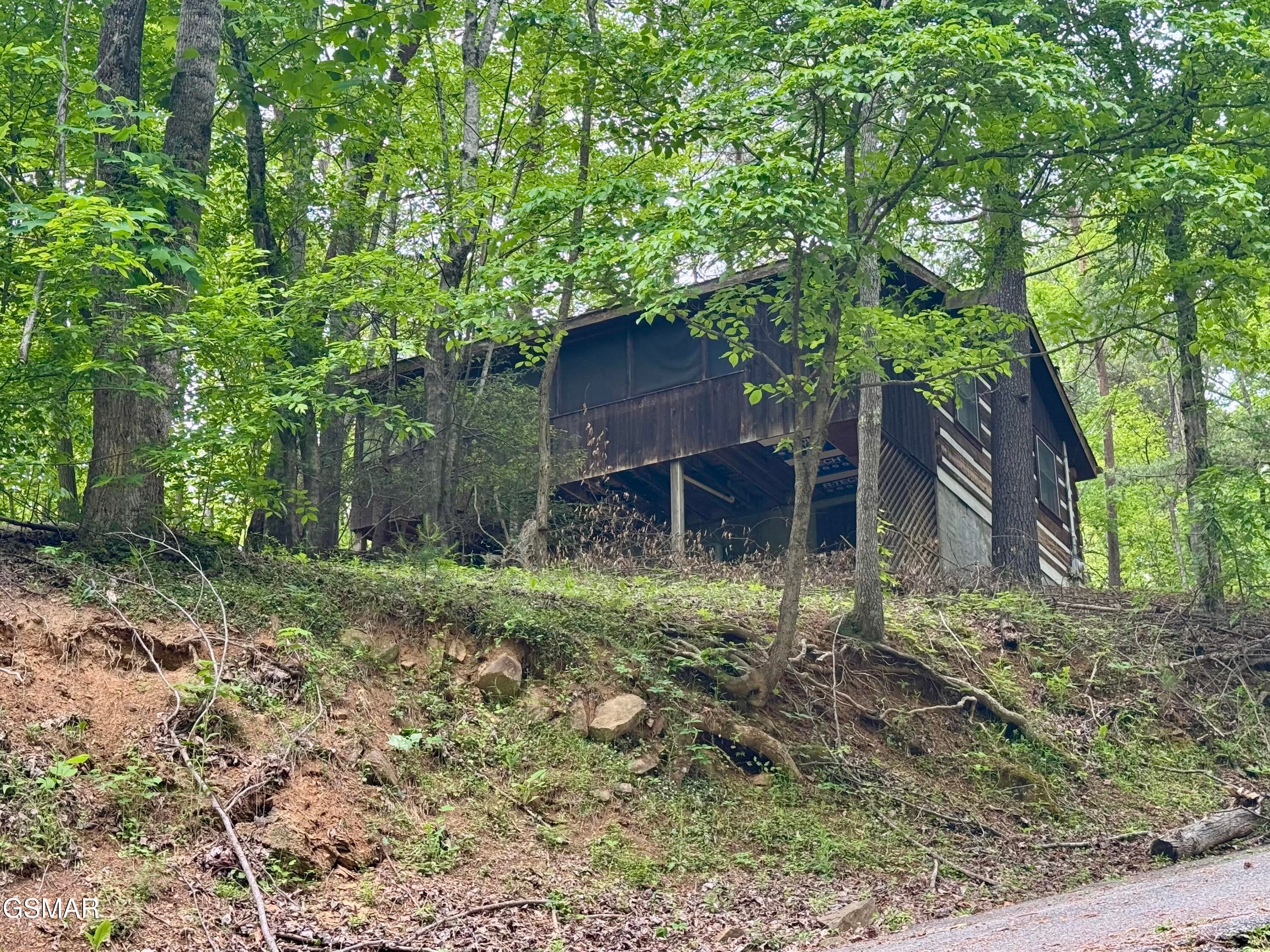 2340 Avon Circle — photo