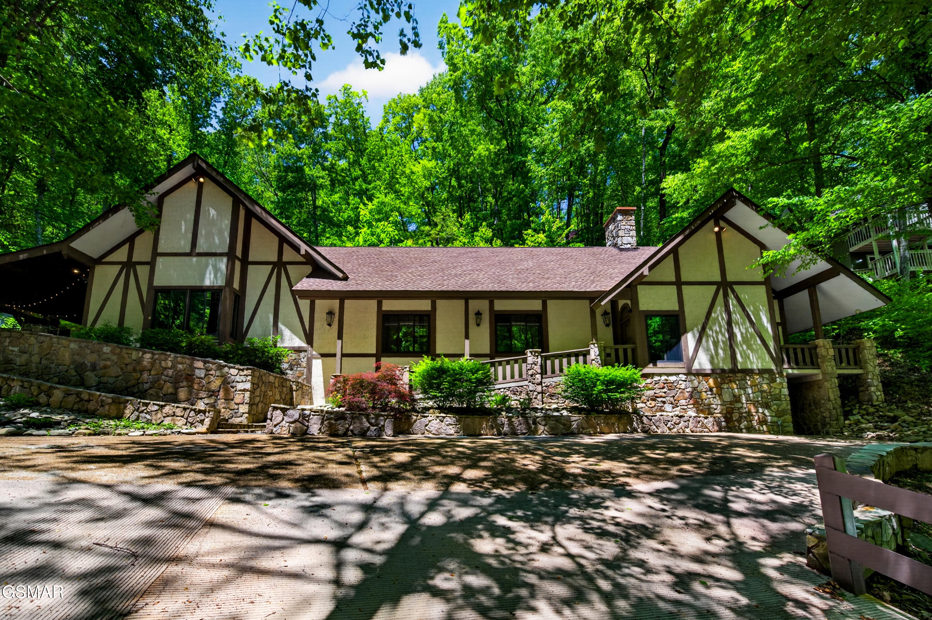 1116 Ski Mountain Road — photo