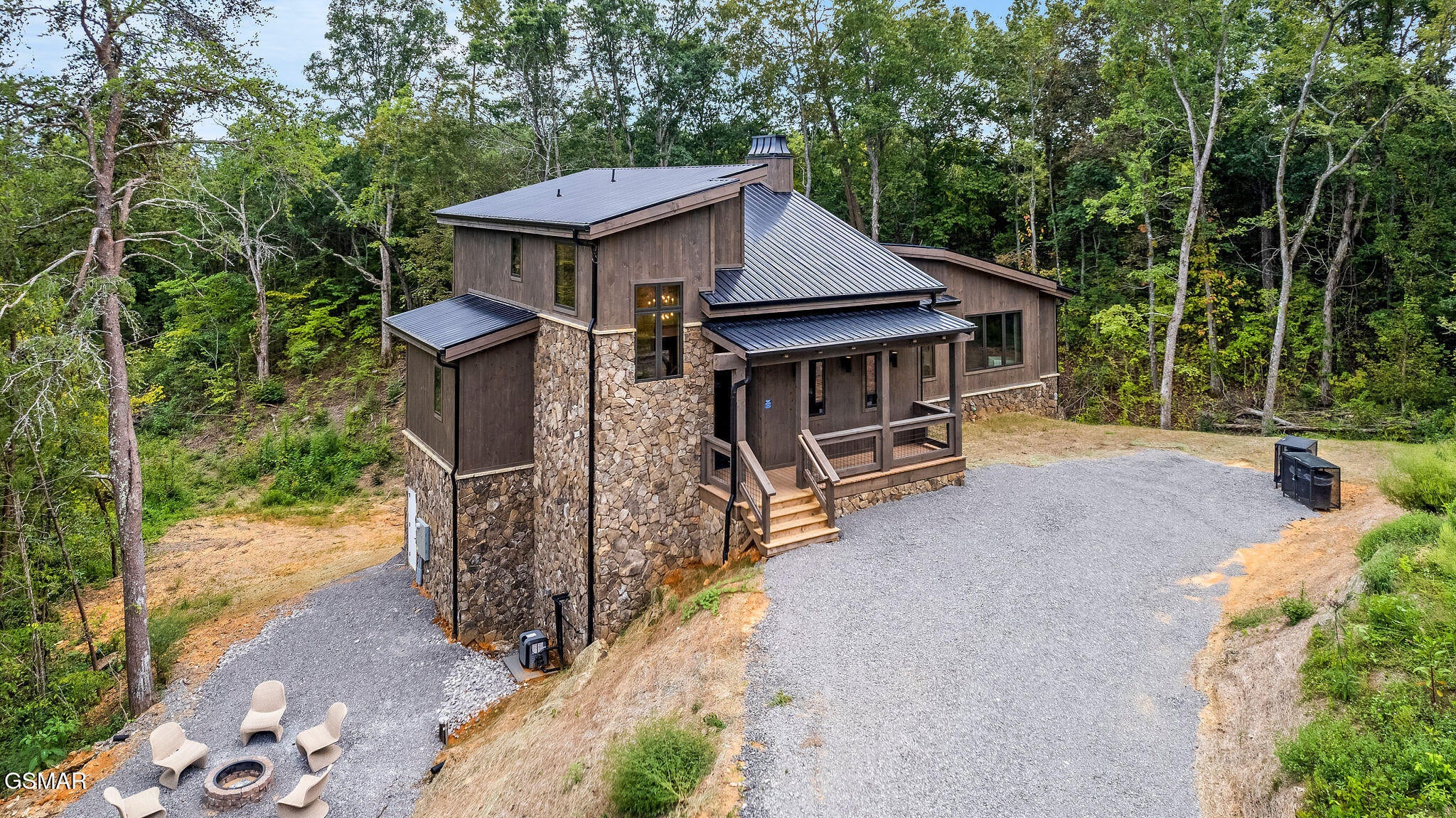 2118 Megan Ridge Drive — photo