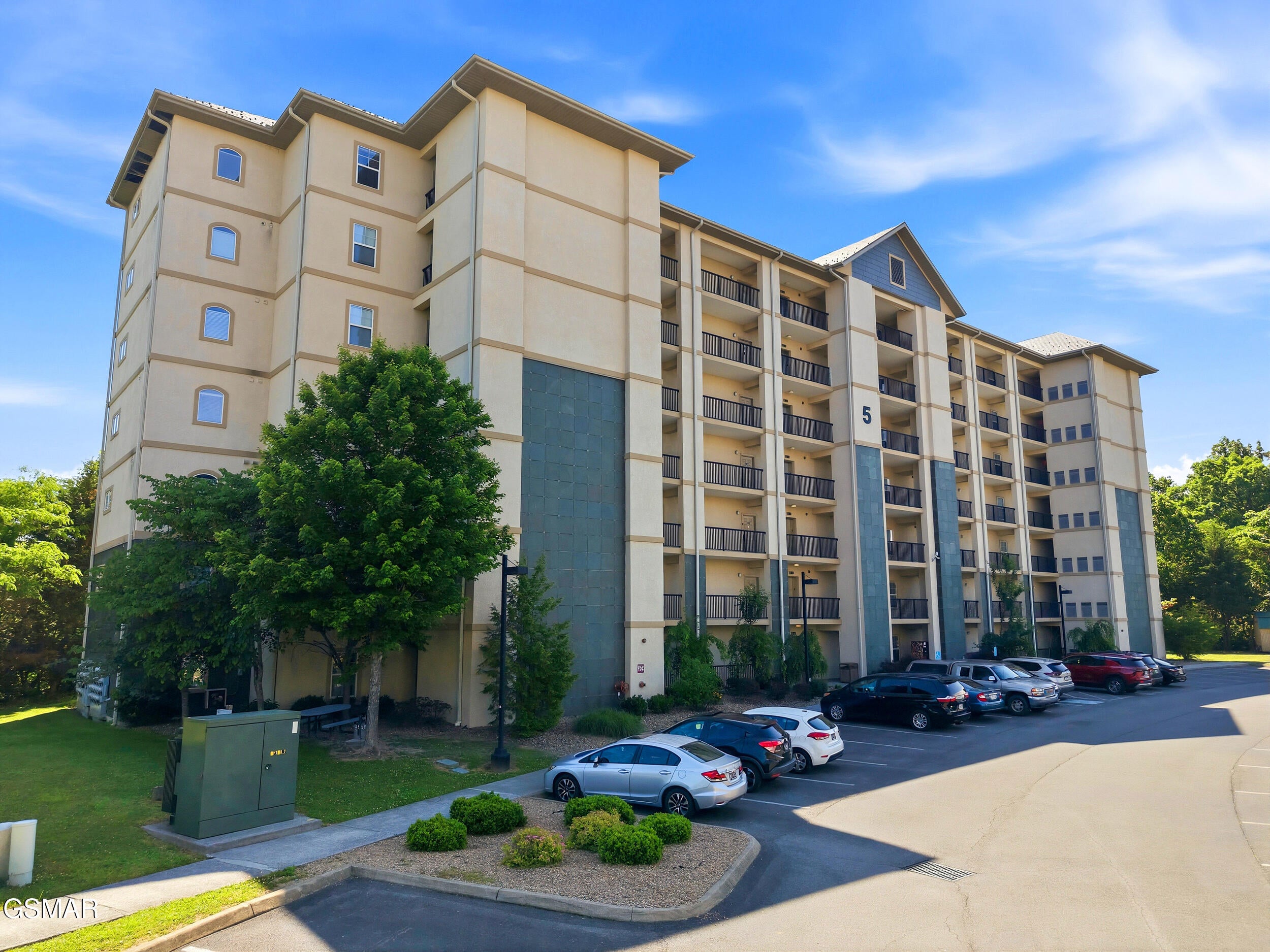 124 Plaza Drive 5605 — photo