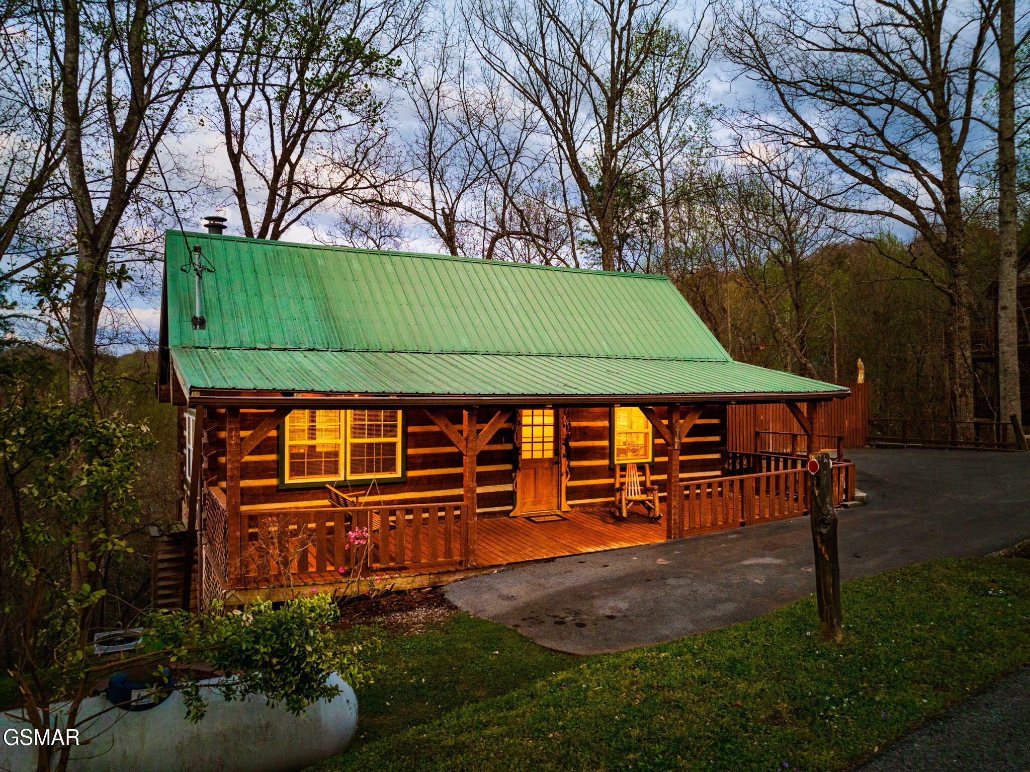 817 Ridgefield Drive — photo